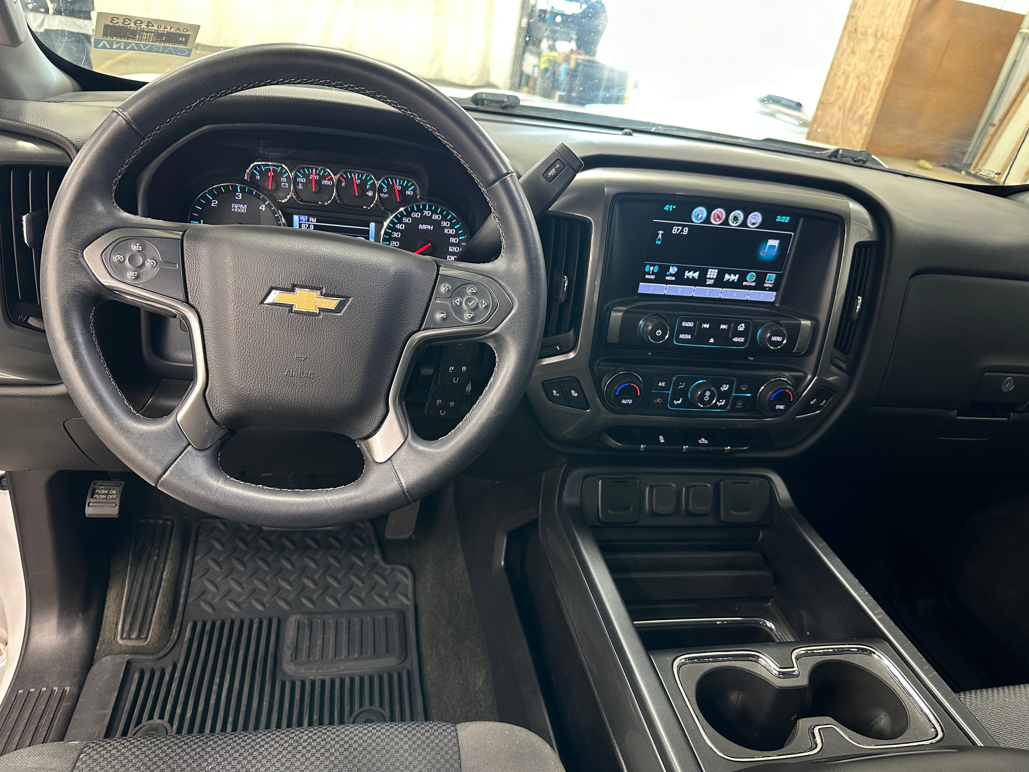 2018 Chevrolet Silverado 1500 LT 3