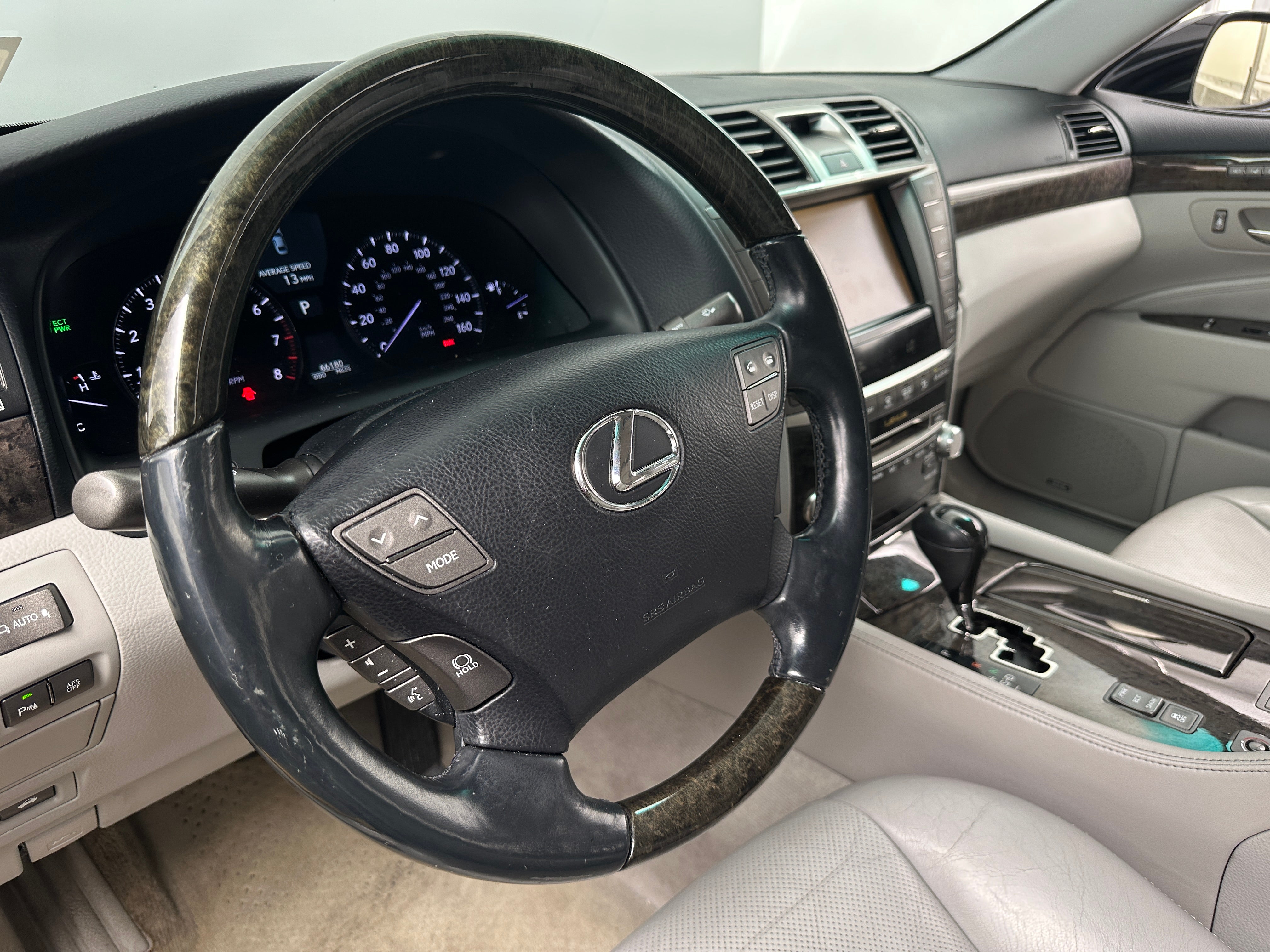 2012 Lexus LS 460 2