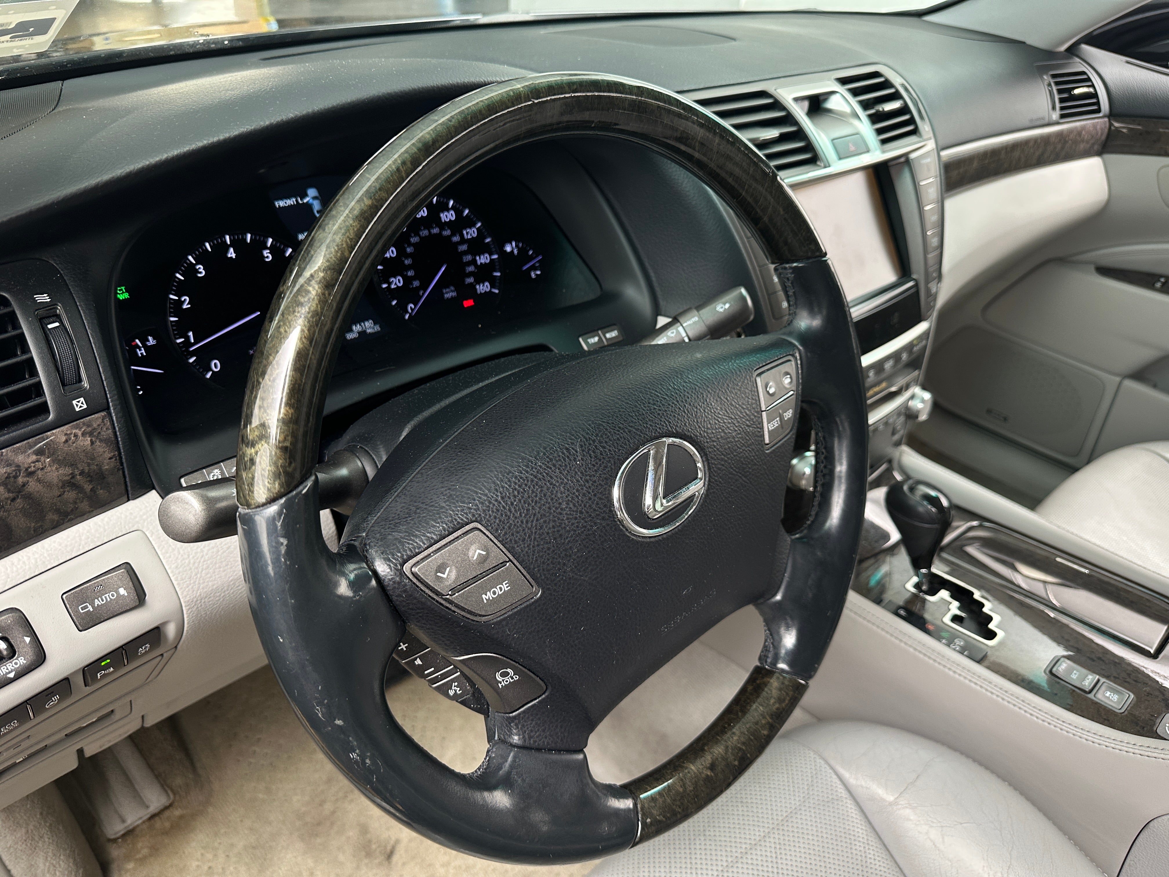 2012 Lexus LS 460 4