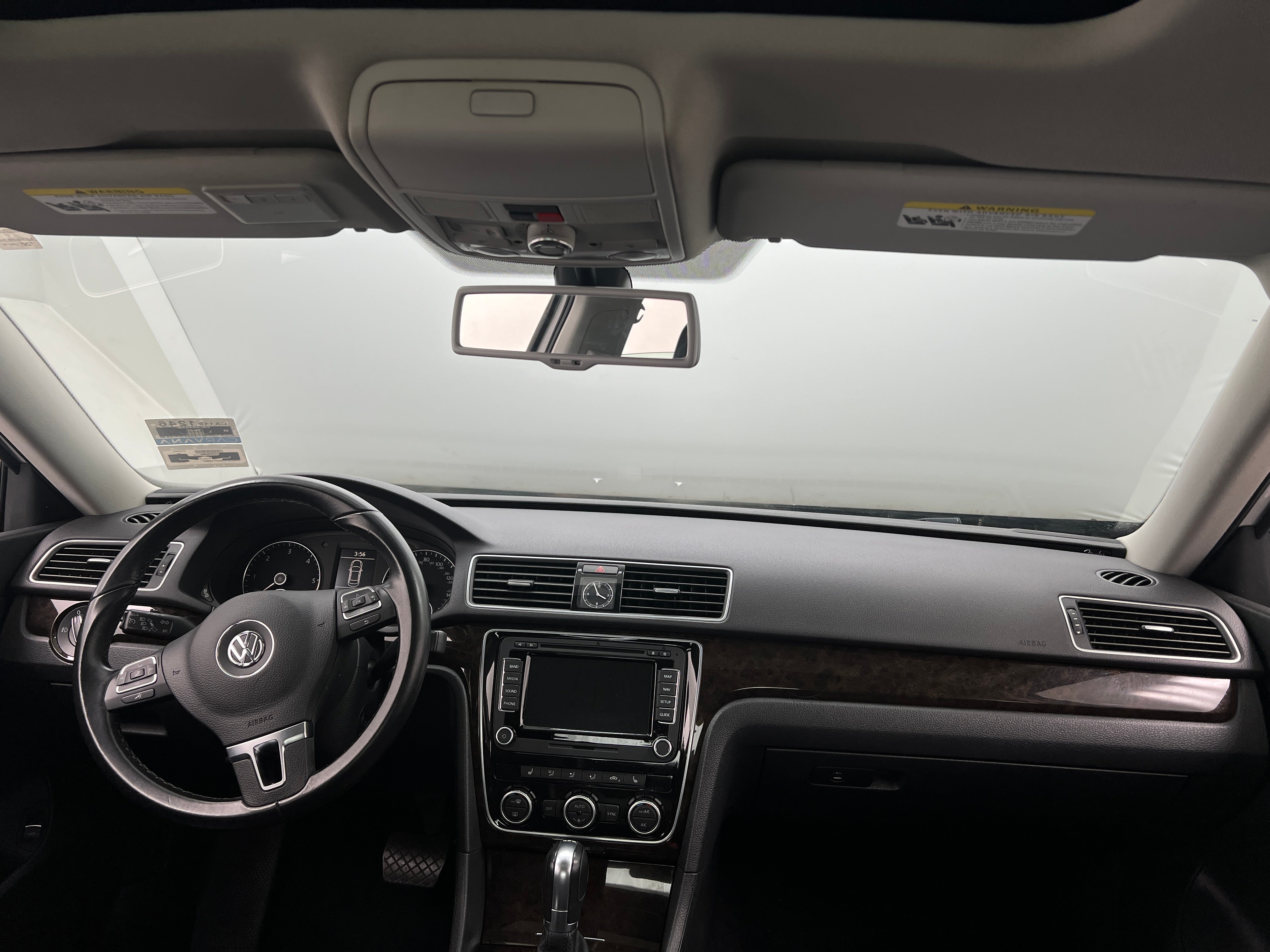 2014 Volkswagen Passat SEL 3