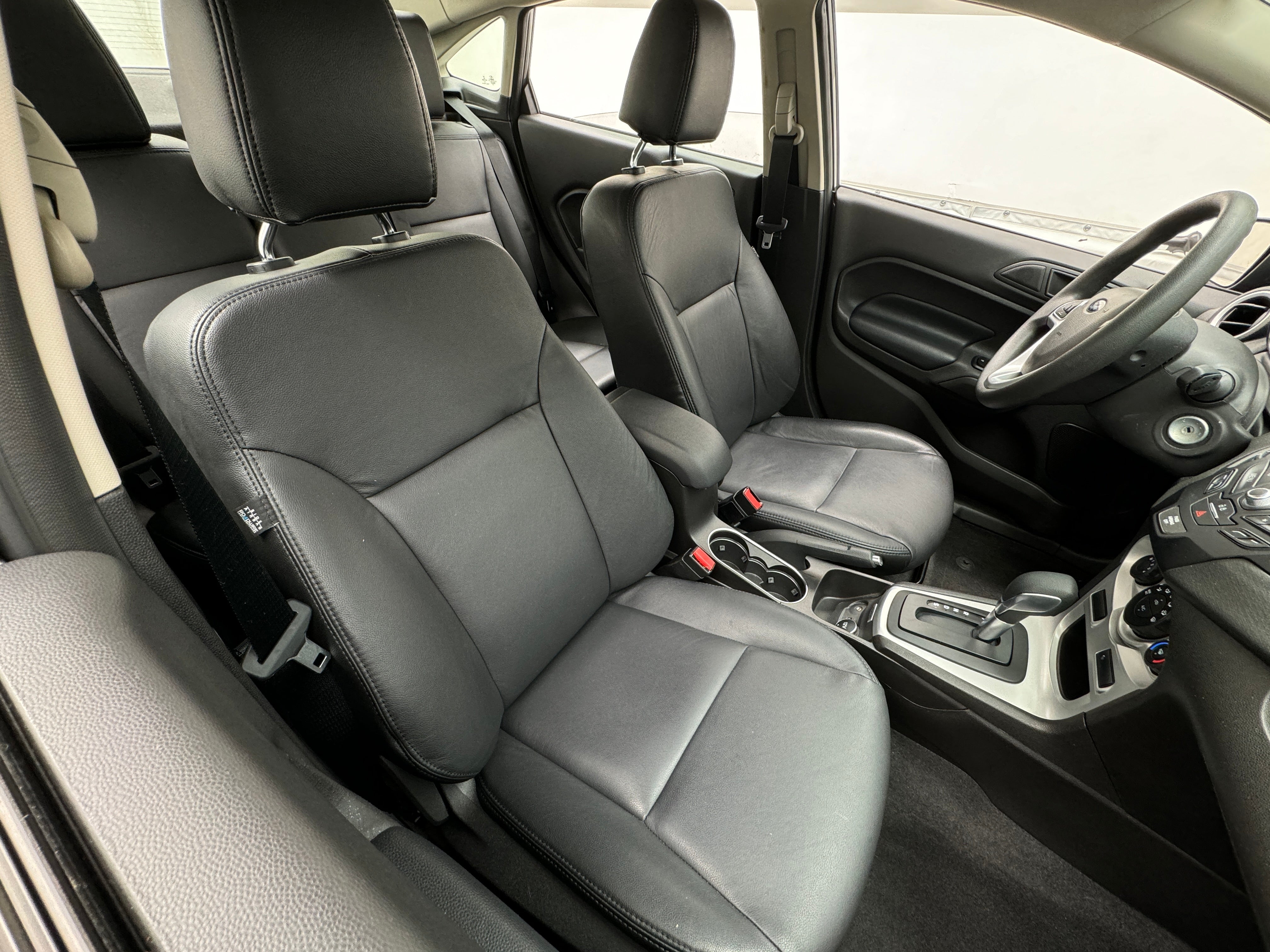 2017 Ford Fiesta SE 2