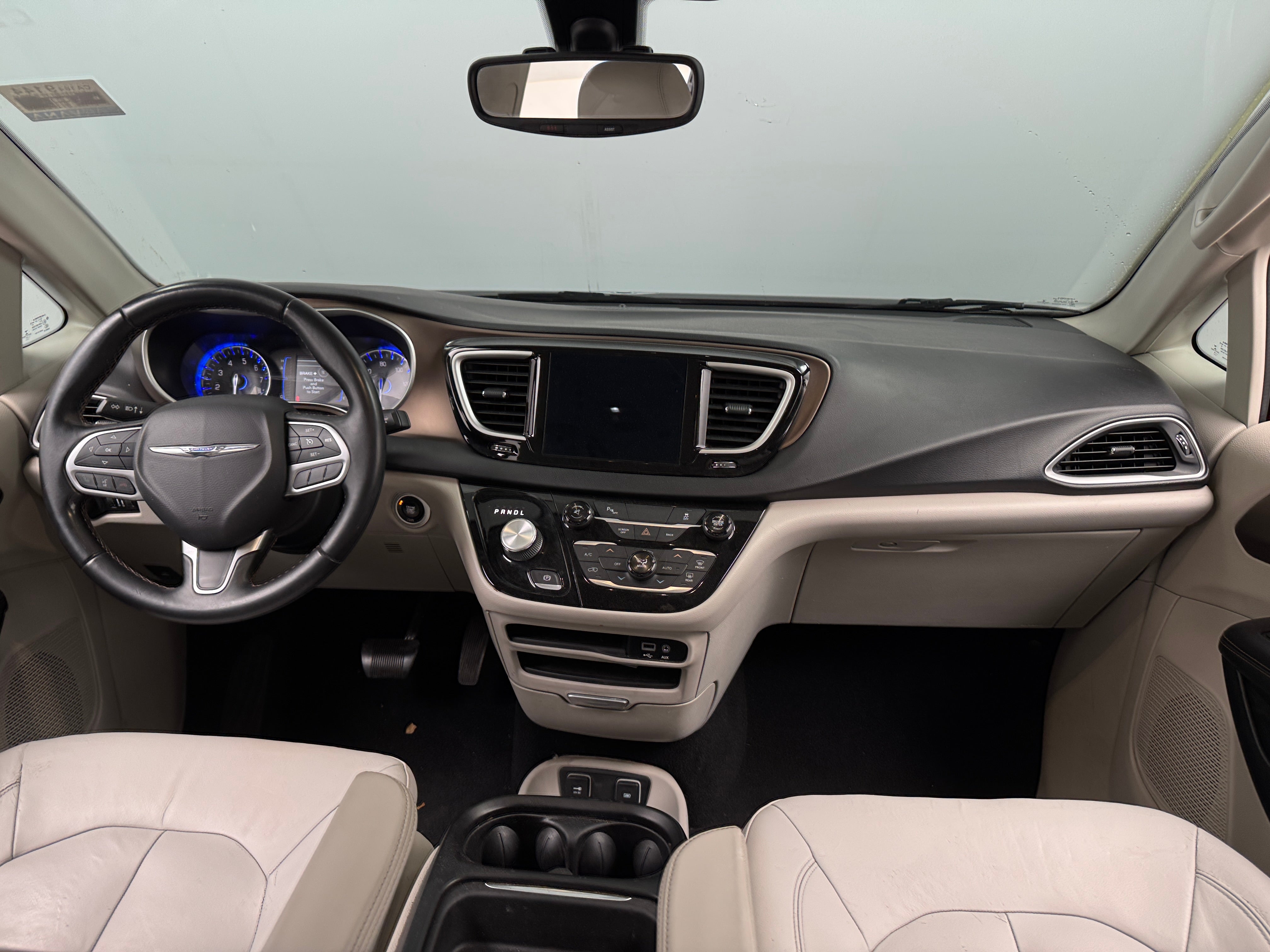 2017 Chrysler Pacifica Touring L 2