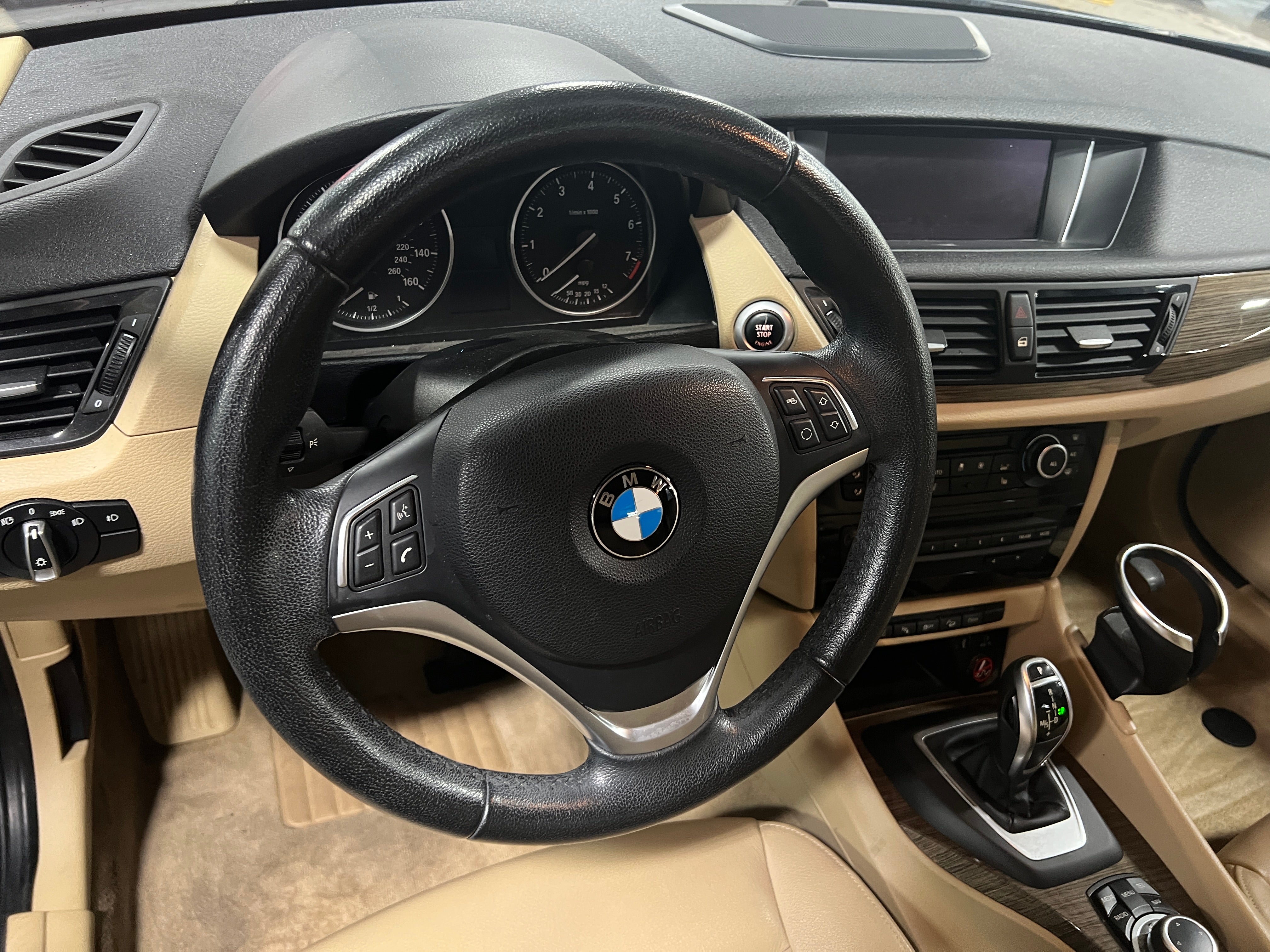 2013 BMW X1 xDrive28i 4