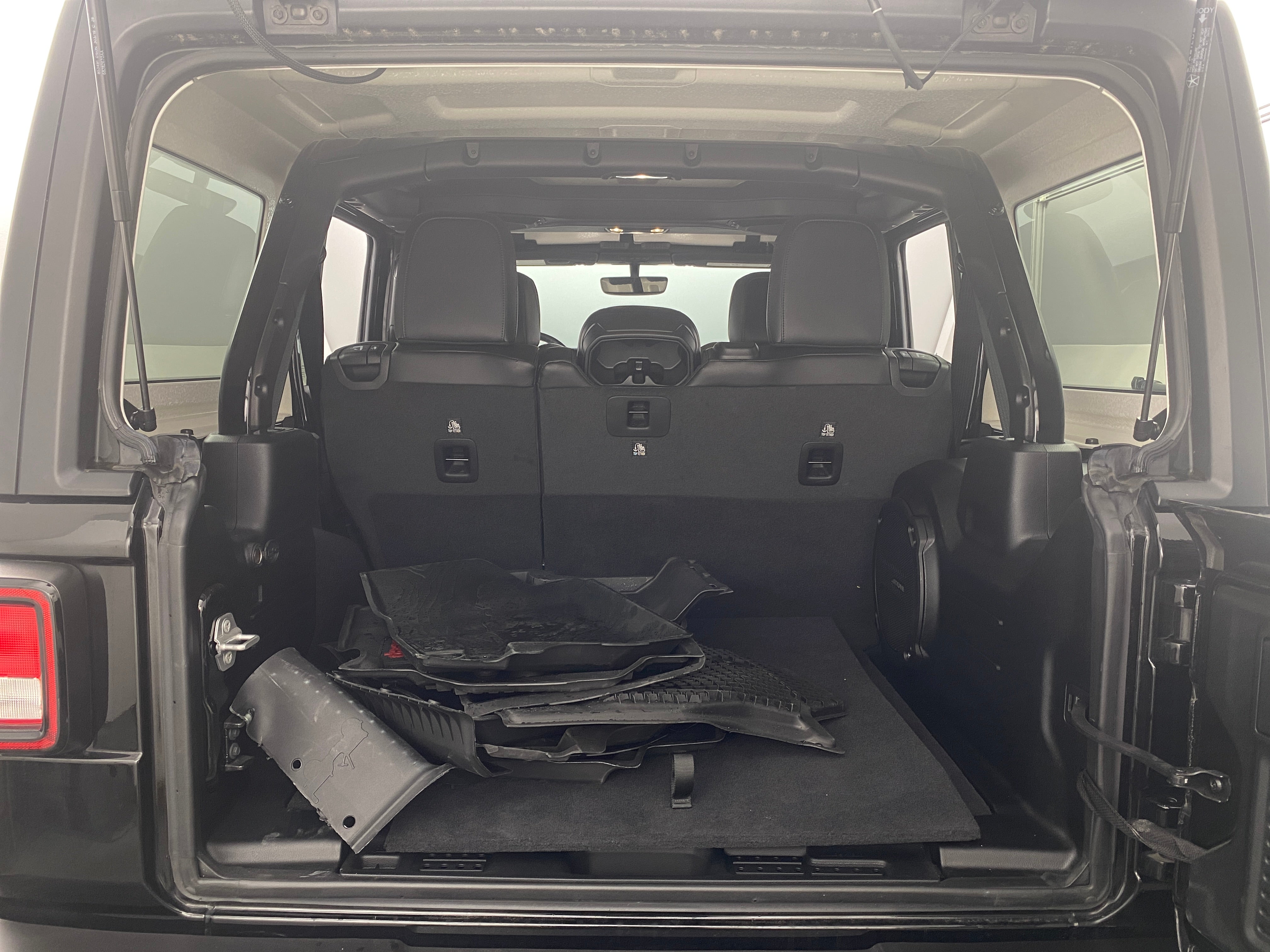 Thumbnail: 2020 Jeep Wrangler - 6