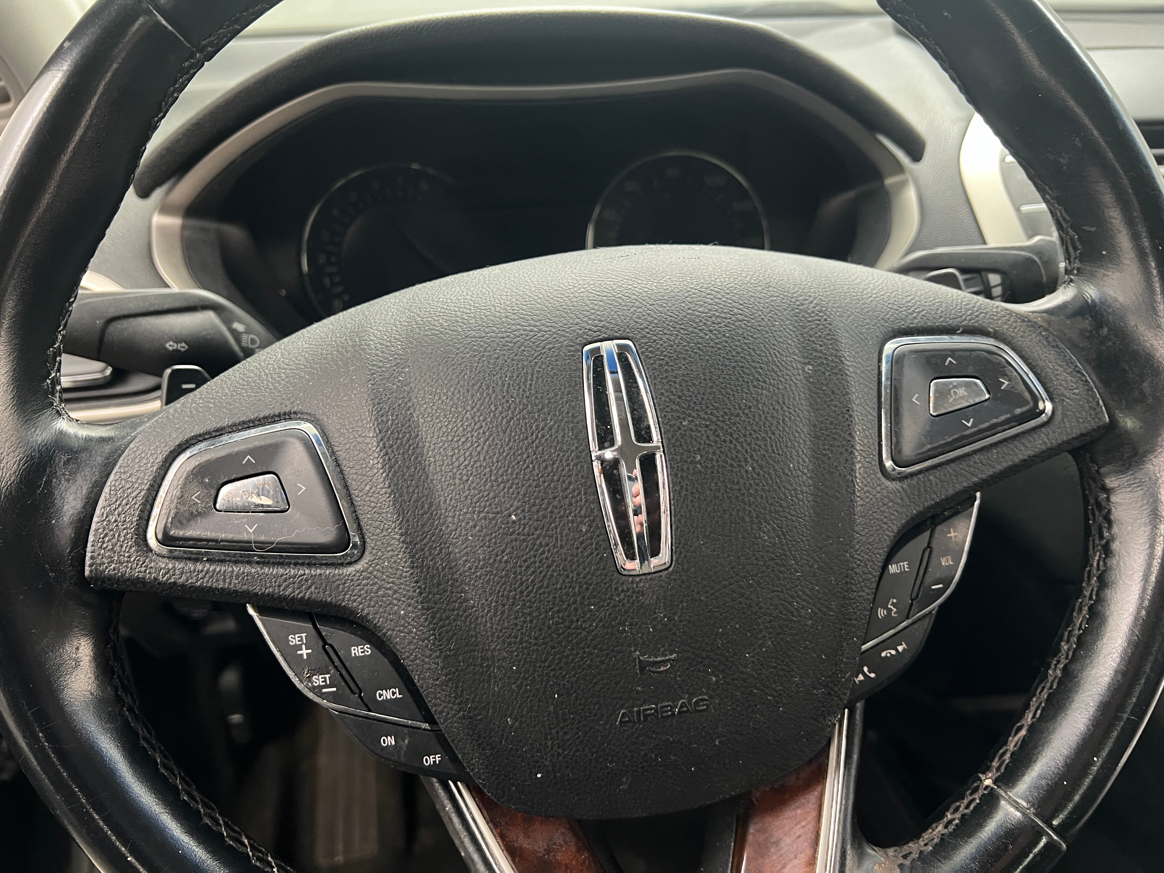 2015 Lincoln MKZ Base 4