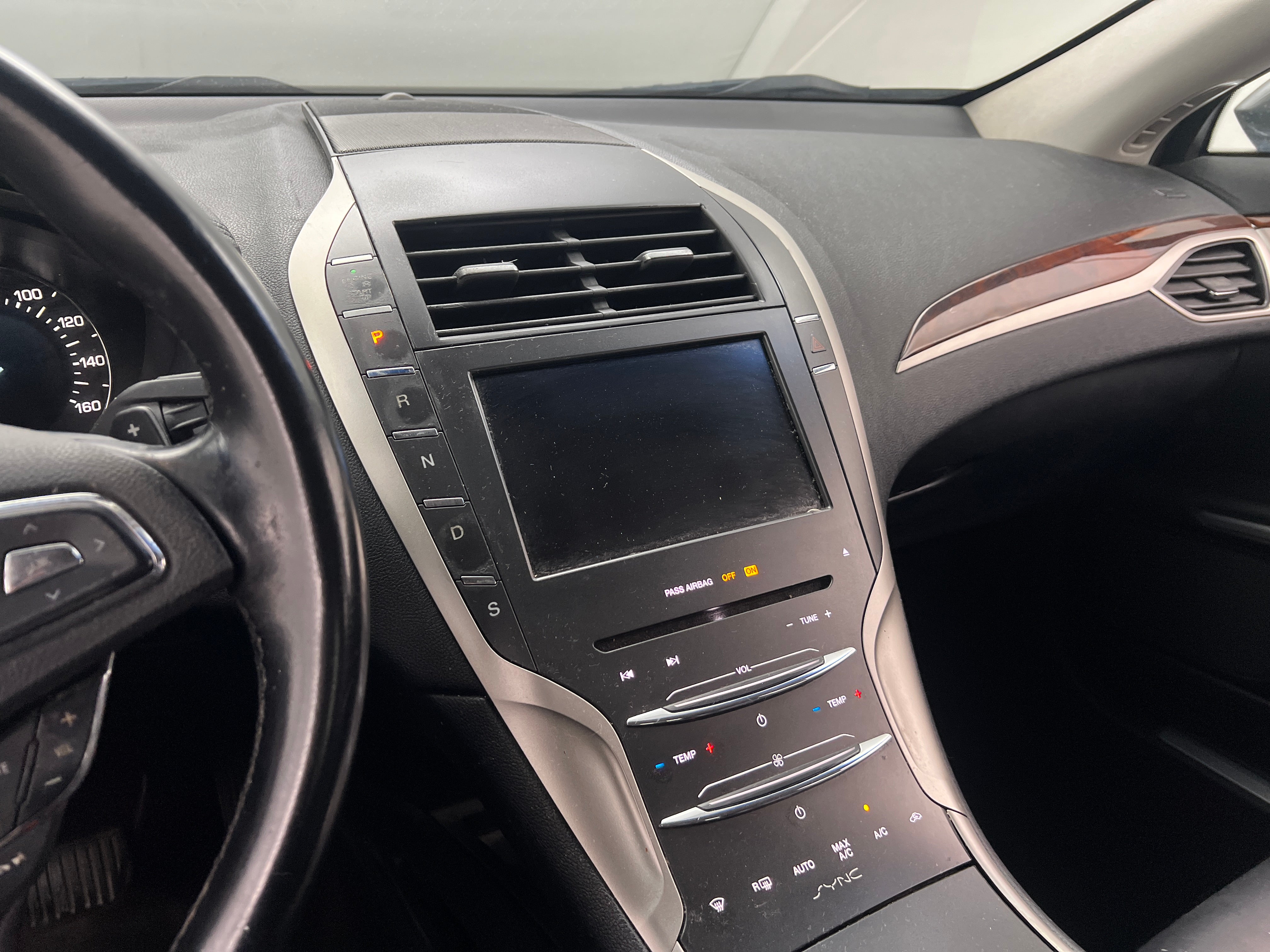 2015 Lincoln MKZ Base 3