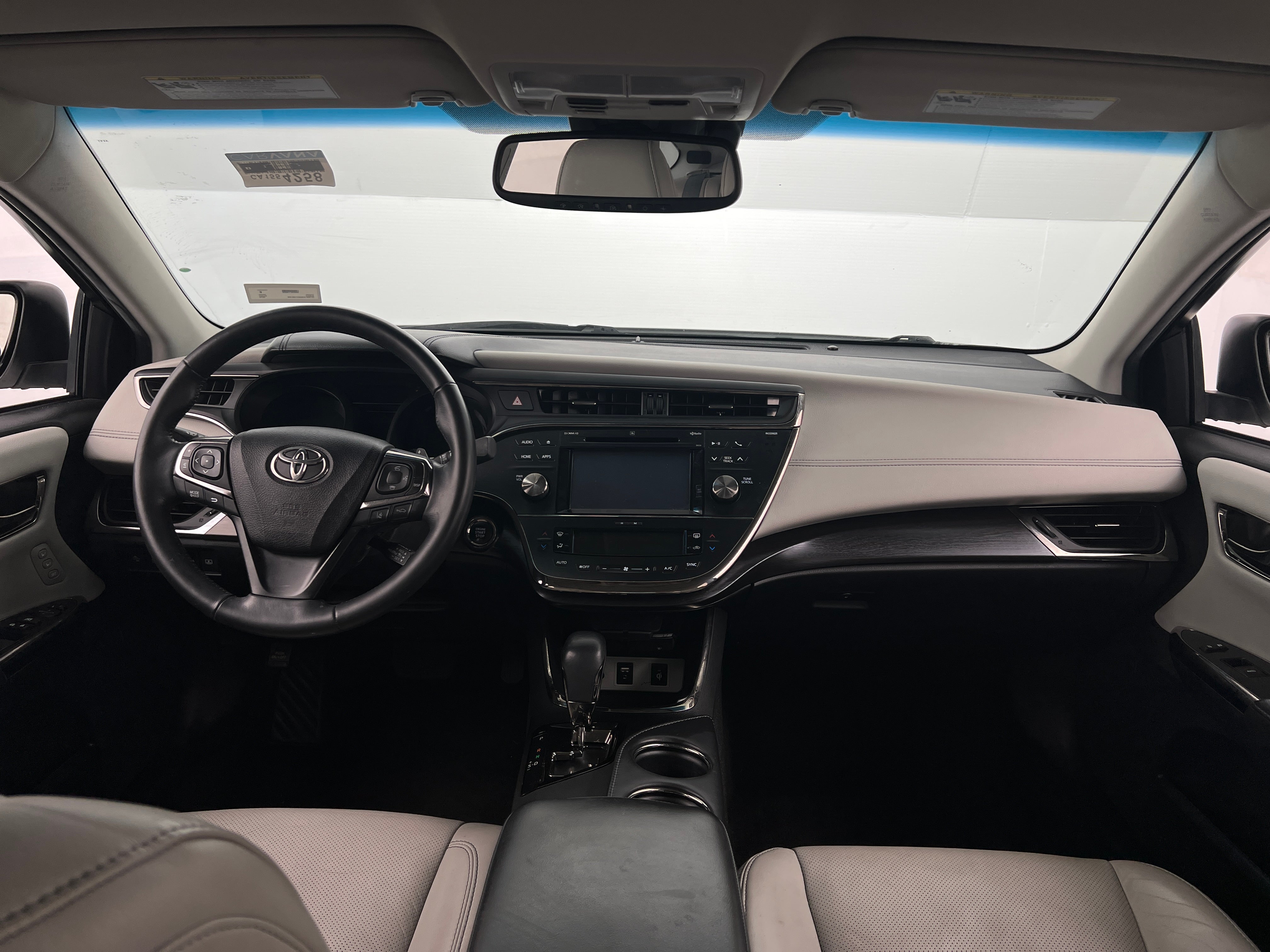 2016 Toyota Avalon Limited 2