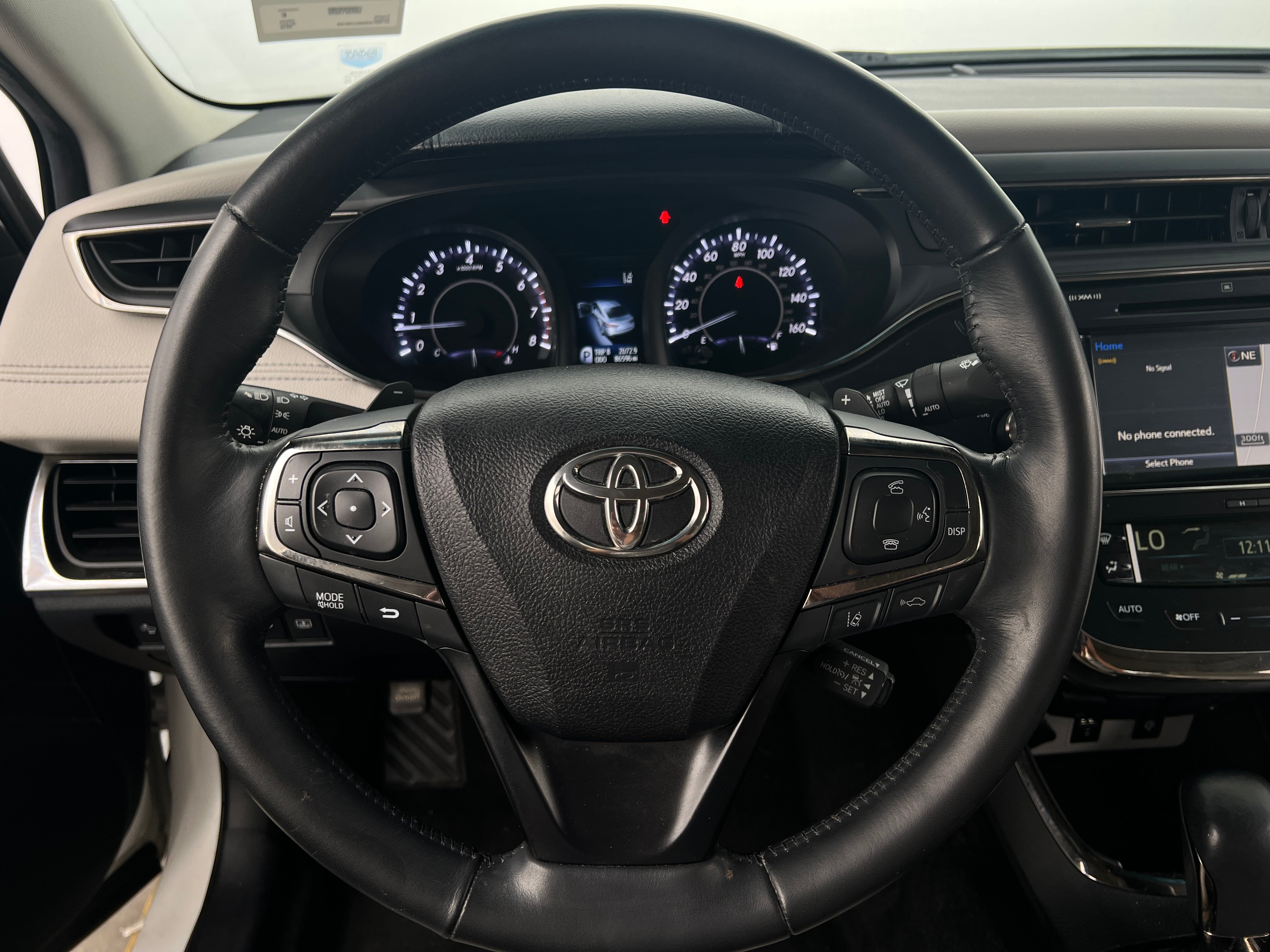 2016 Toyota Avalon Limited 4