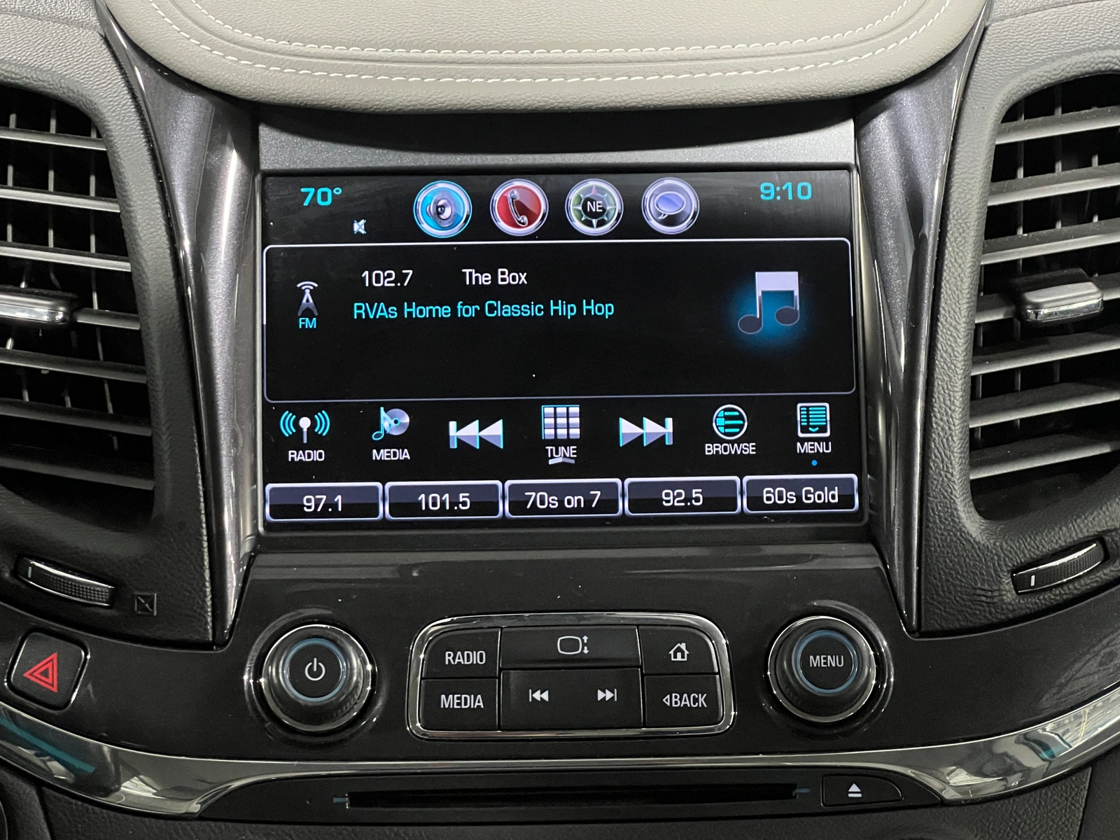 Thumbnail: 2017 Chevrolet Impala - 3