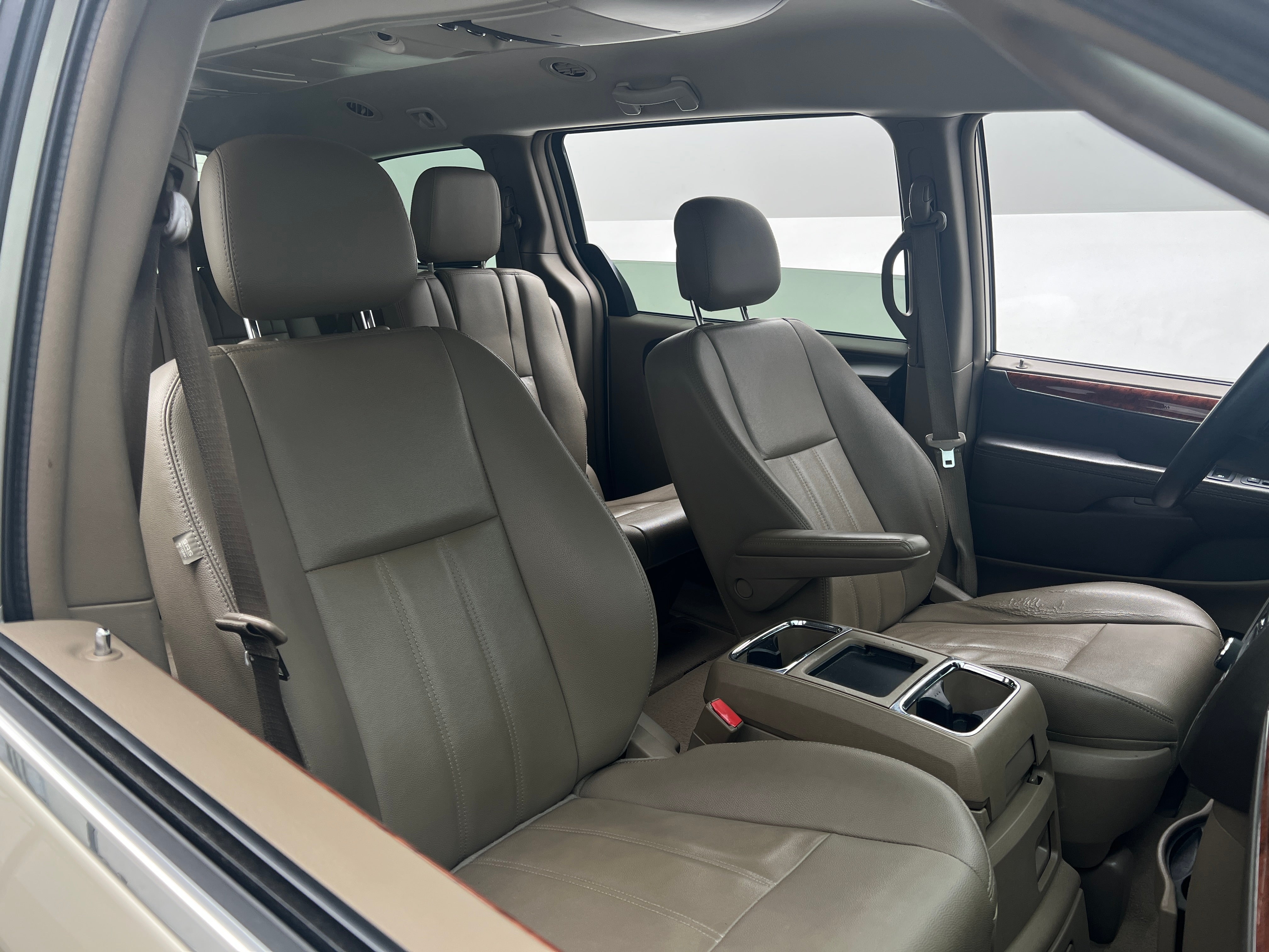 2015 Chrysler Town & Country Touring 2