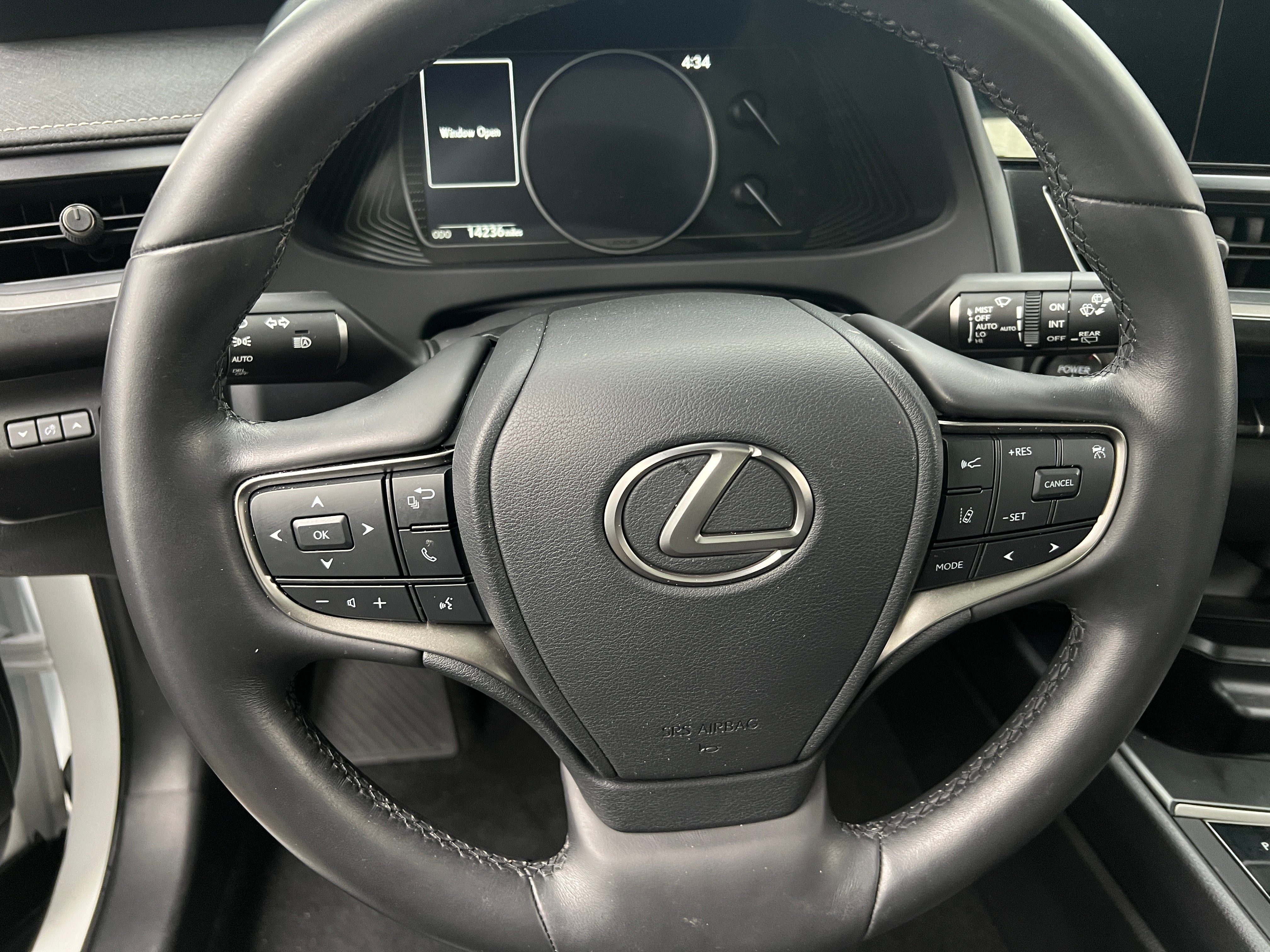 2024 Lexus UX 250h 4