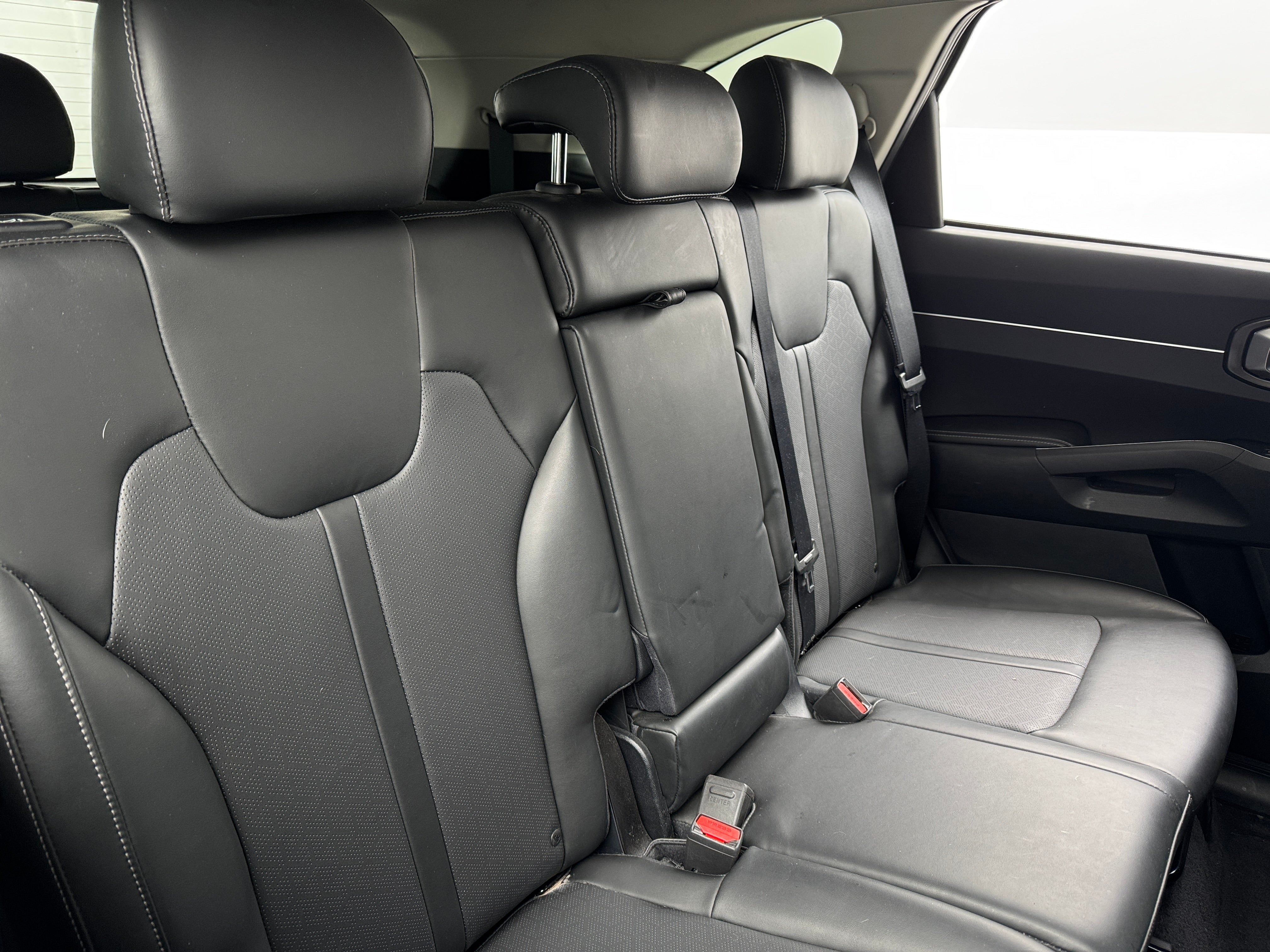 2021 Kia Sorento S 5