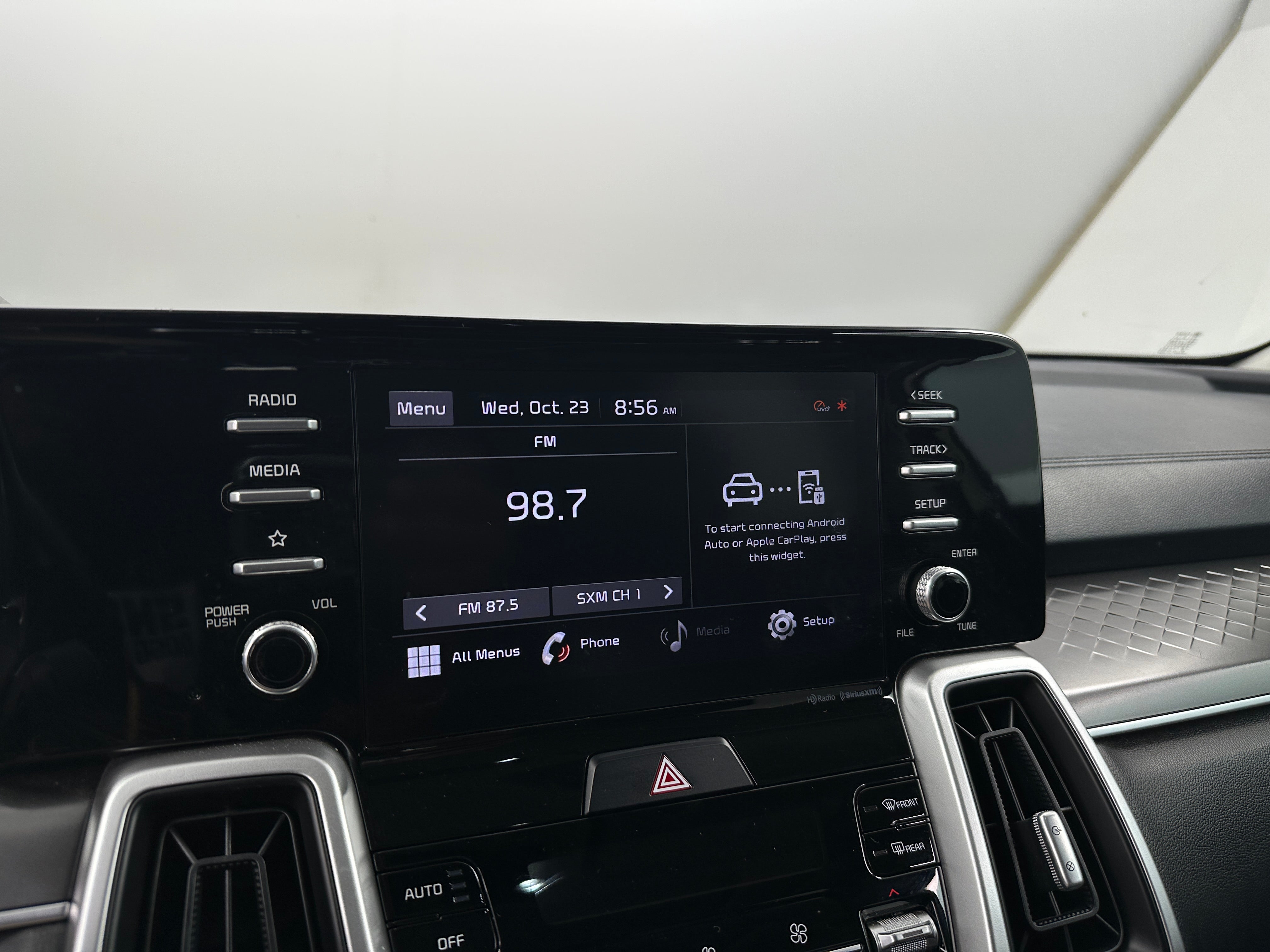 2021 Kia Sorento S 3