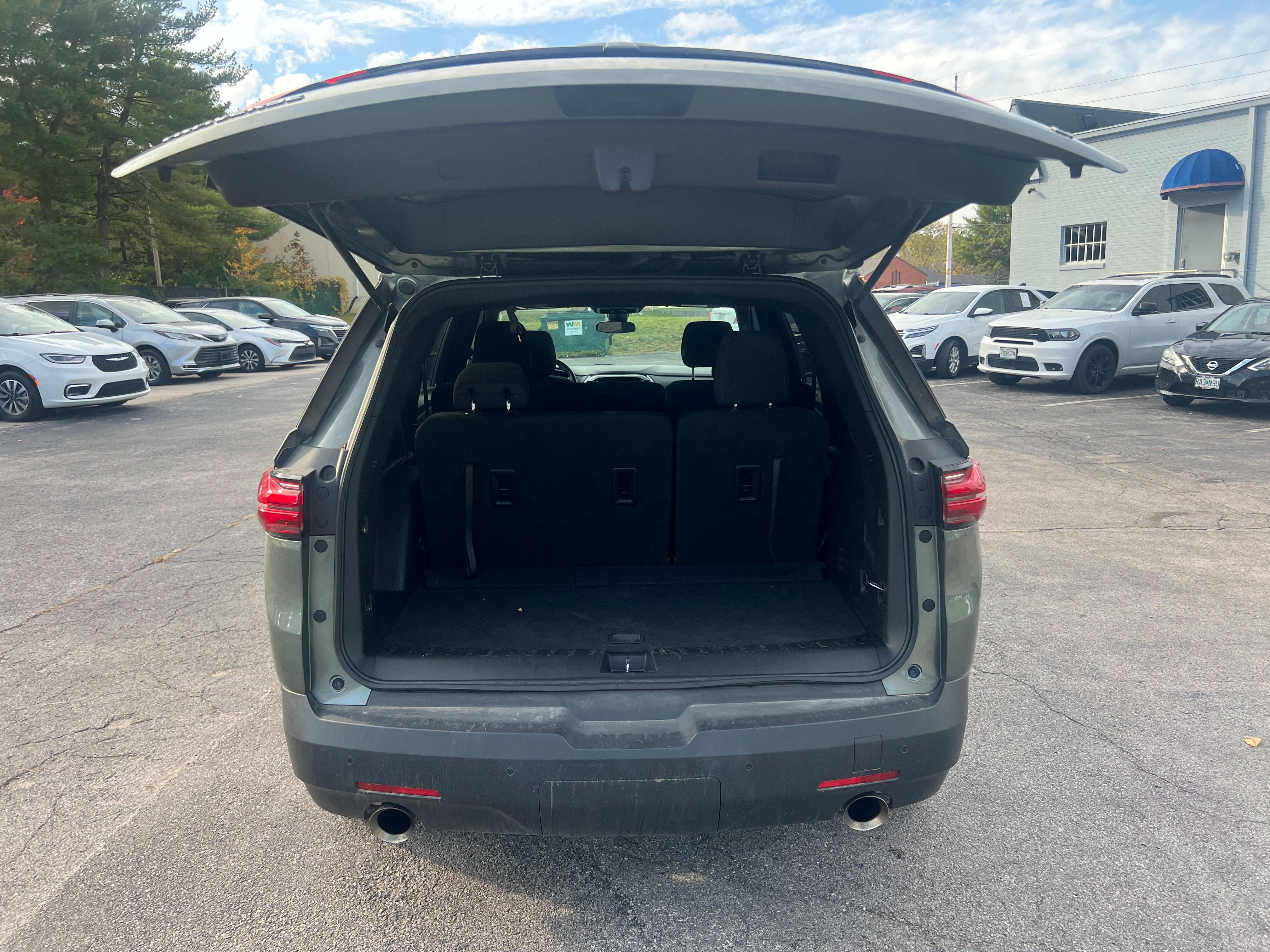 2023 Chevrolet Traverse LT 7