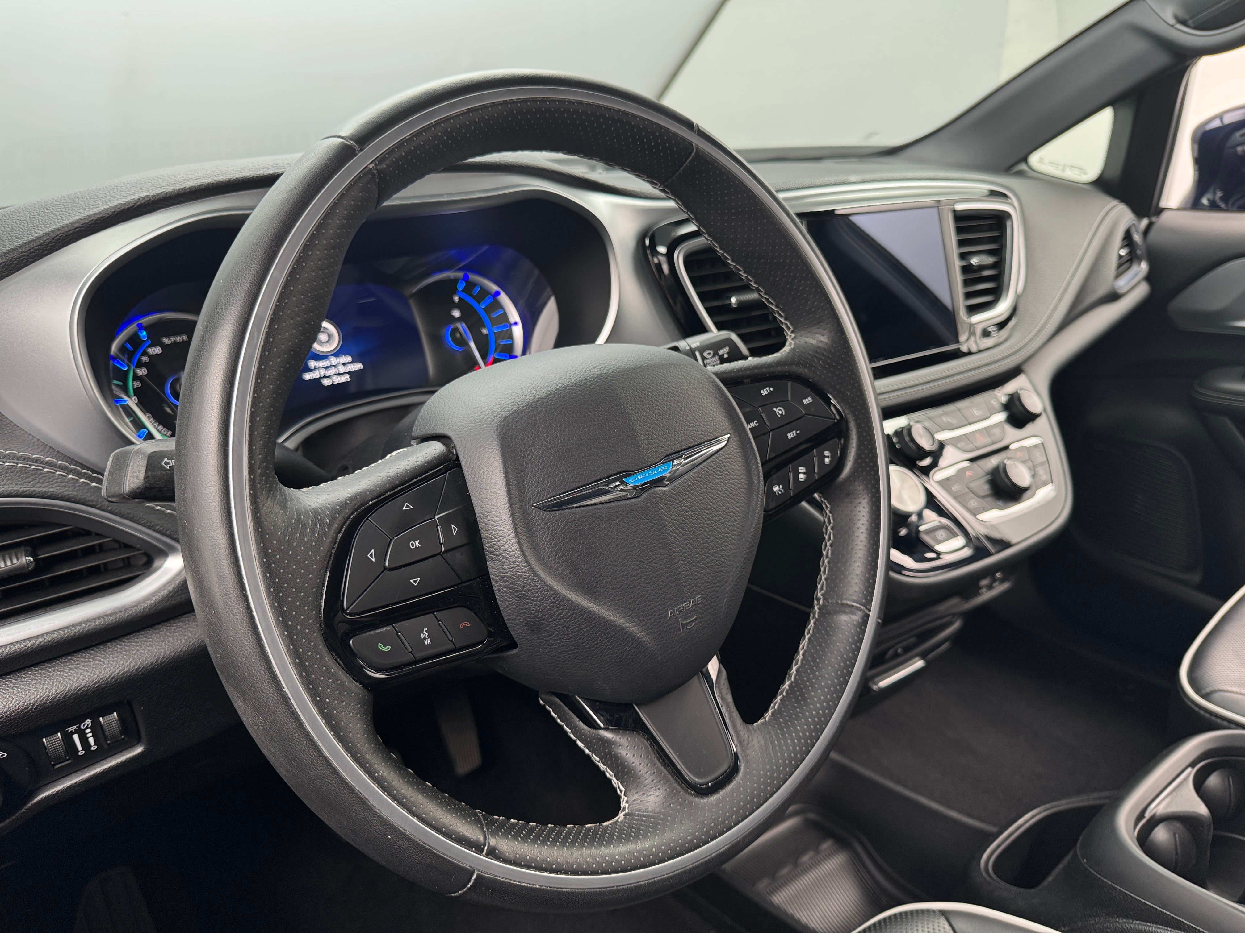 2020 Chrysler Pacifica Hybrid Limited 5