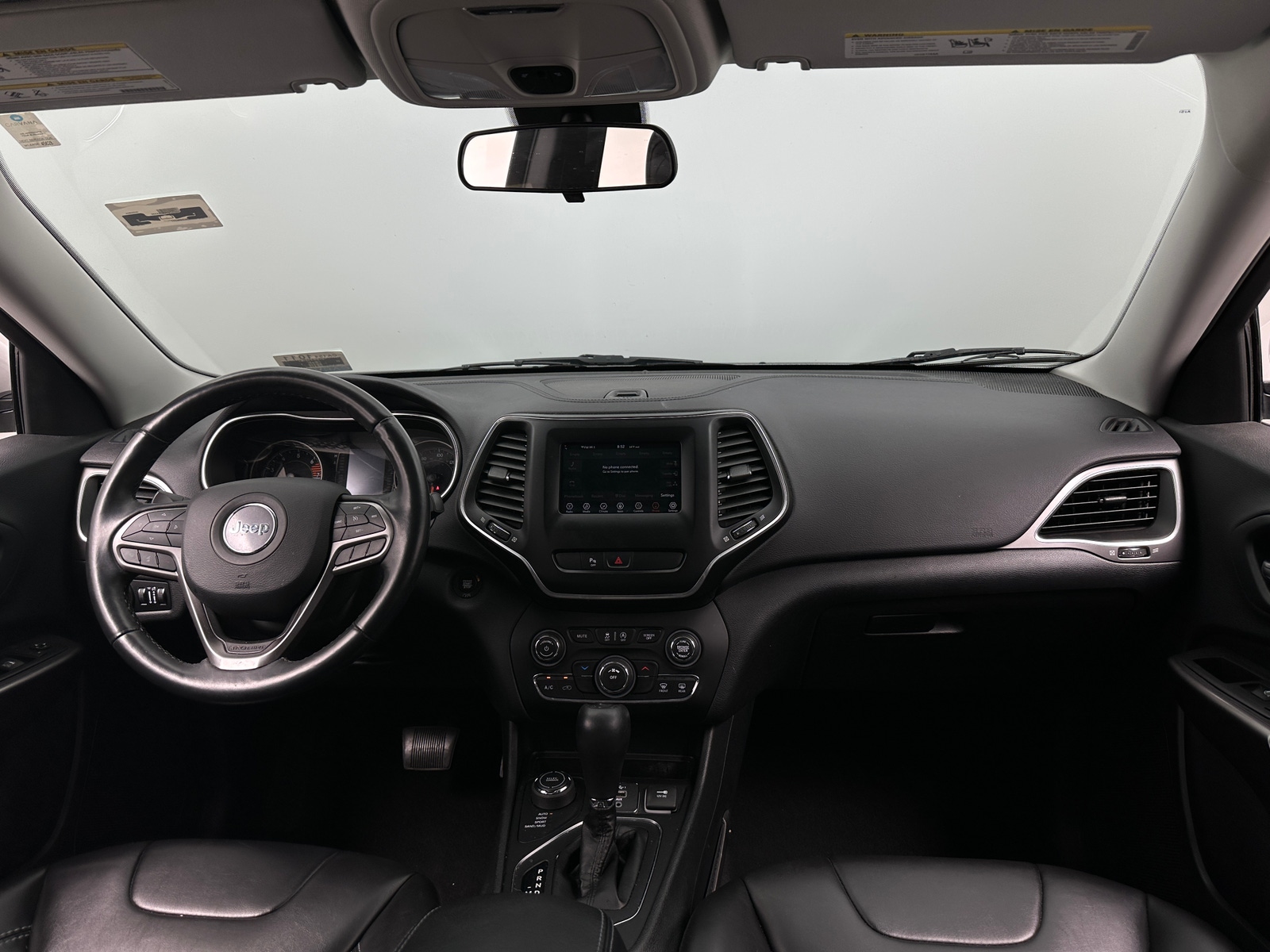 Thumbnail: 2019 Jeep Cherokee - 3