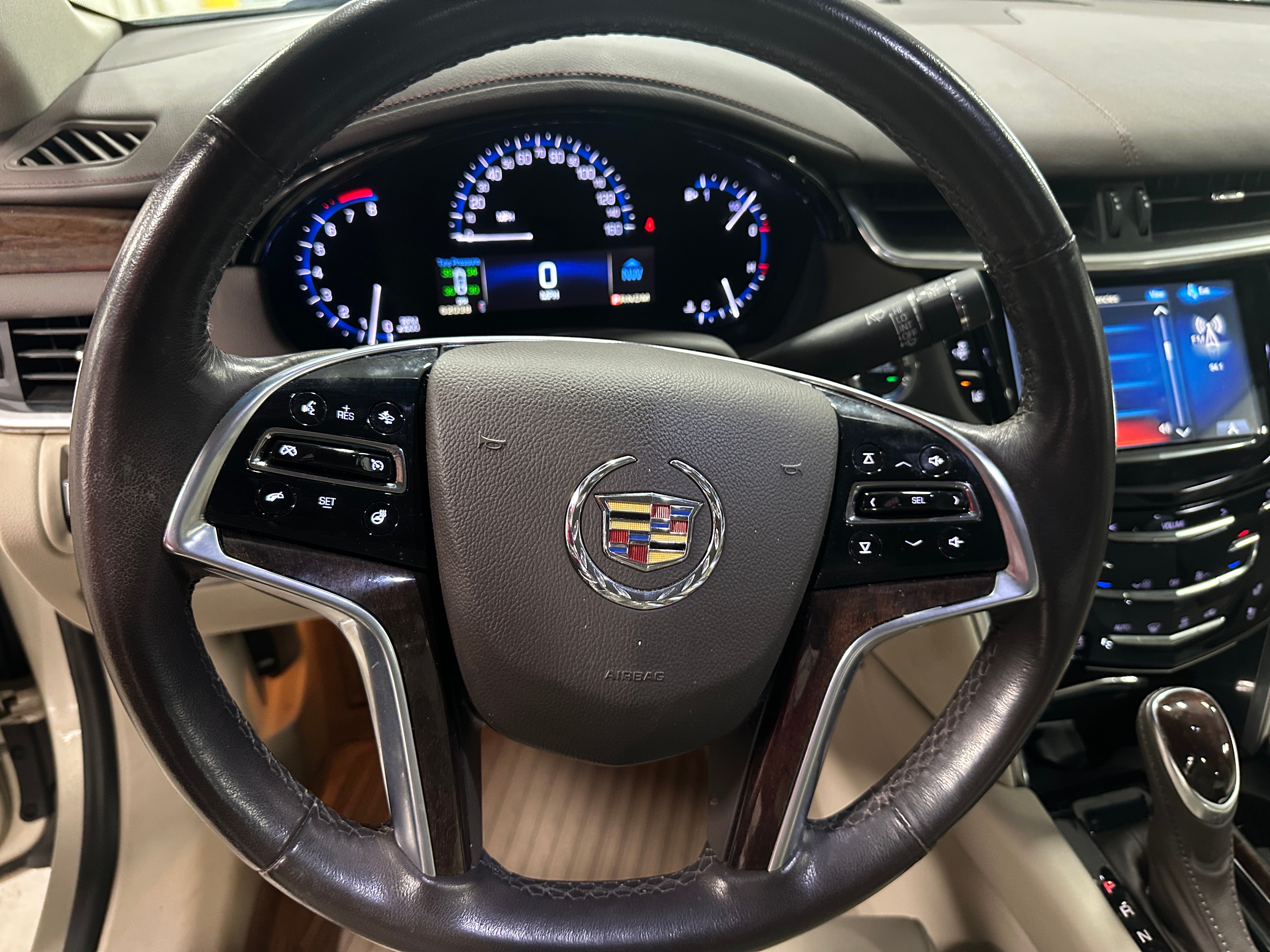 2014 Cadillac XTS Luxury 4