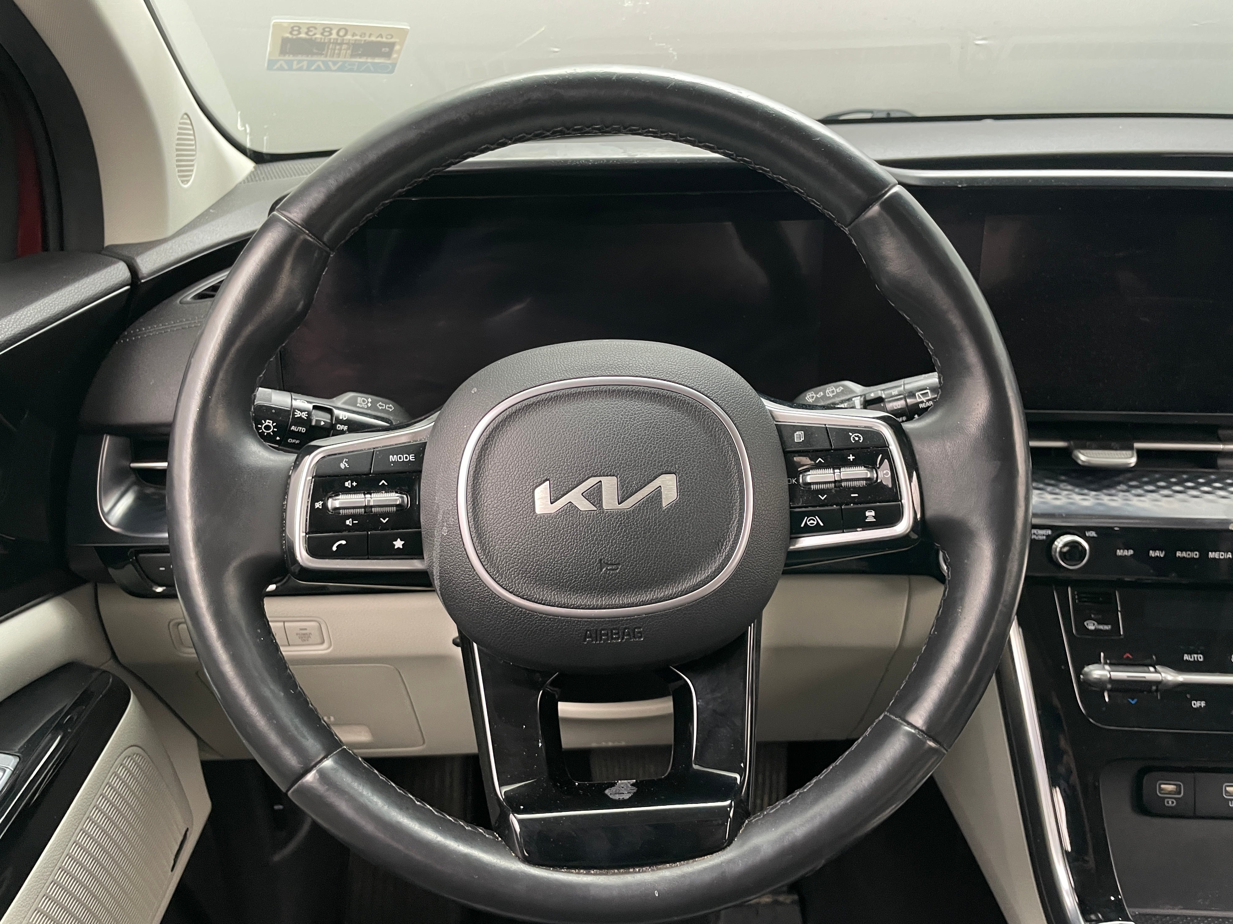 2022 Kia Carnival SX Prestige 4