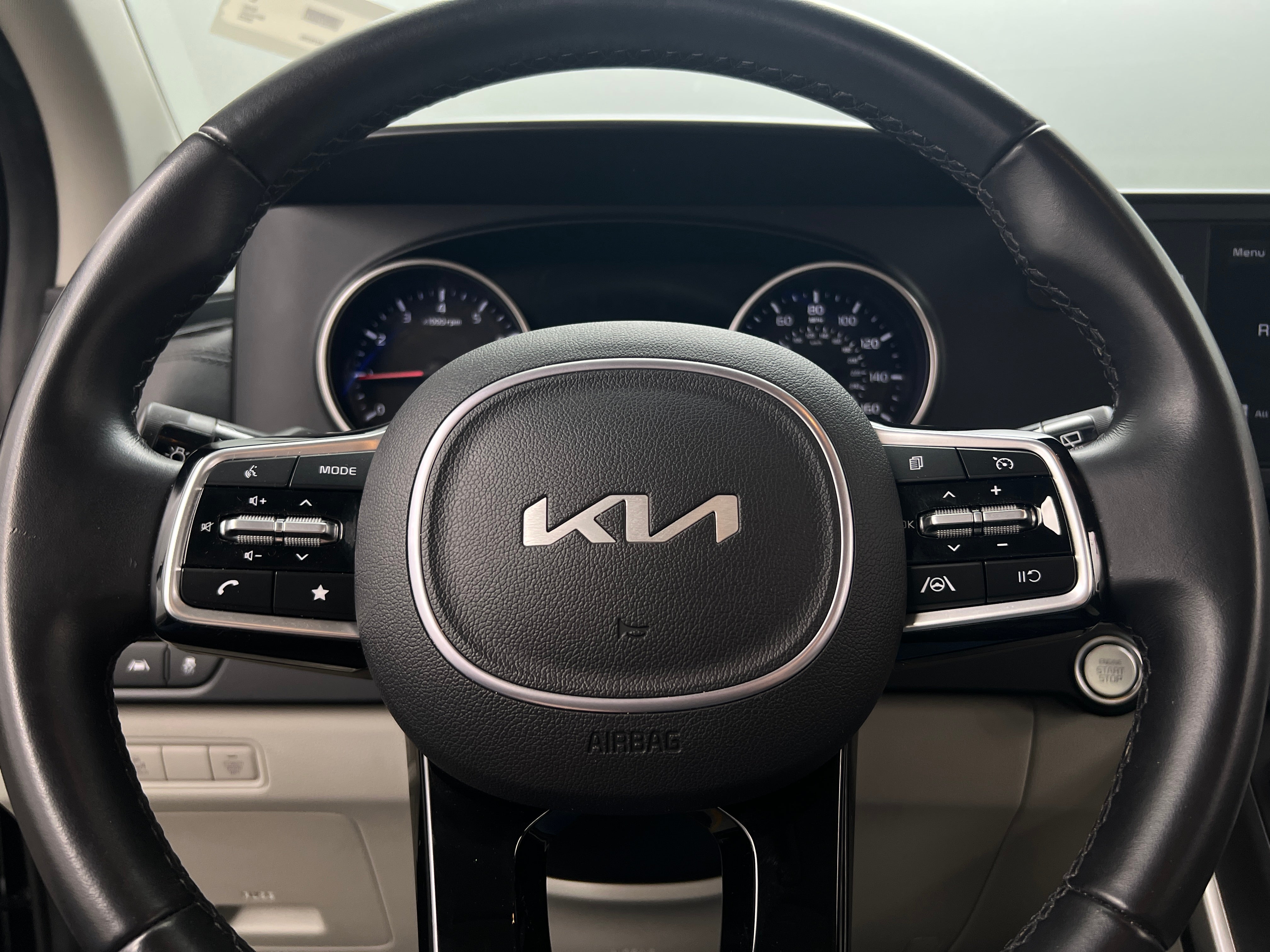 2023 Kia Carnival LX 5