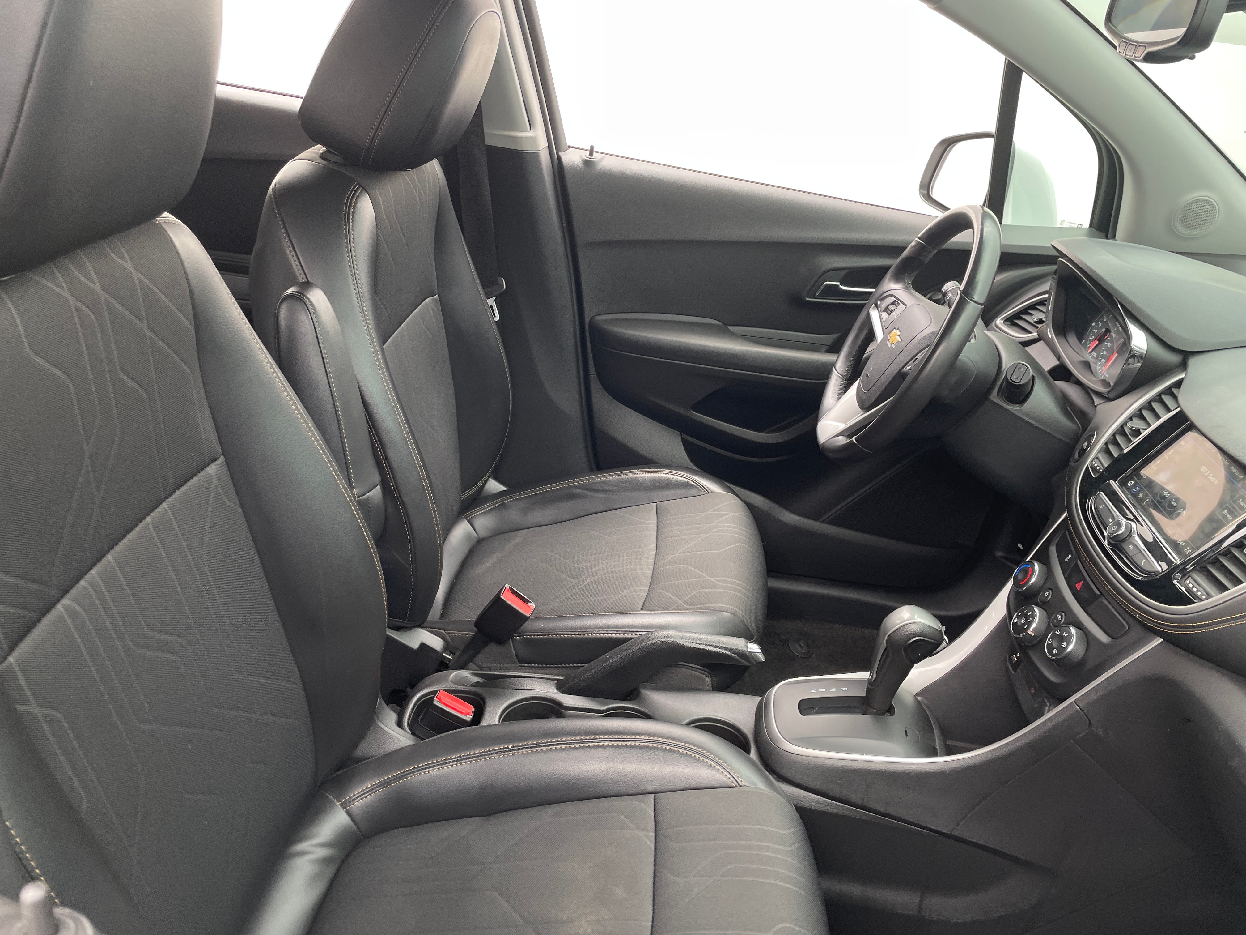 2019 Chevrolet Trax LT 2