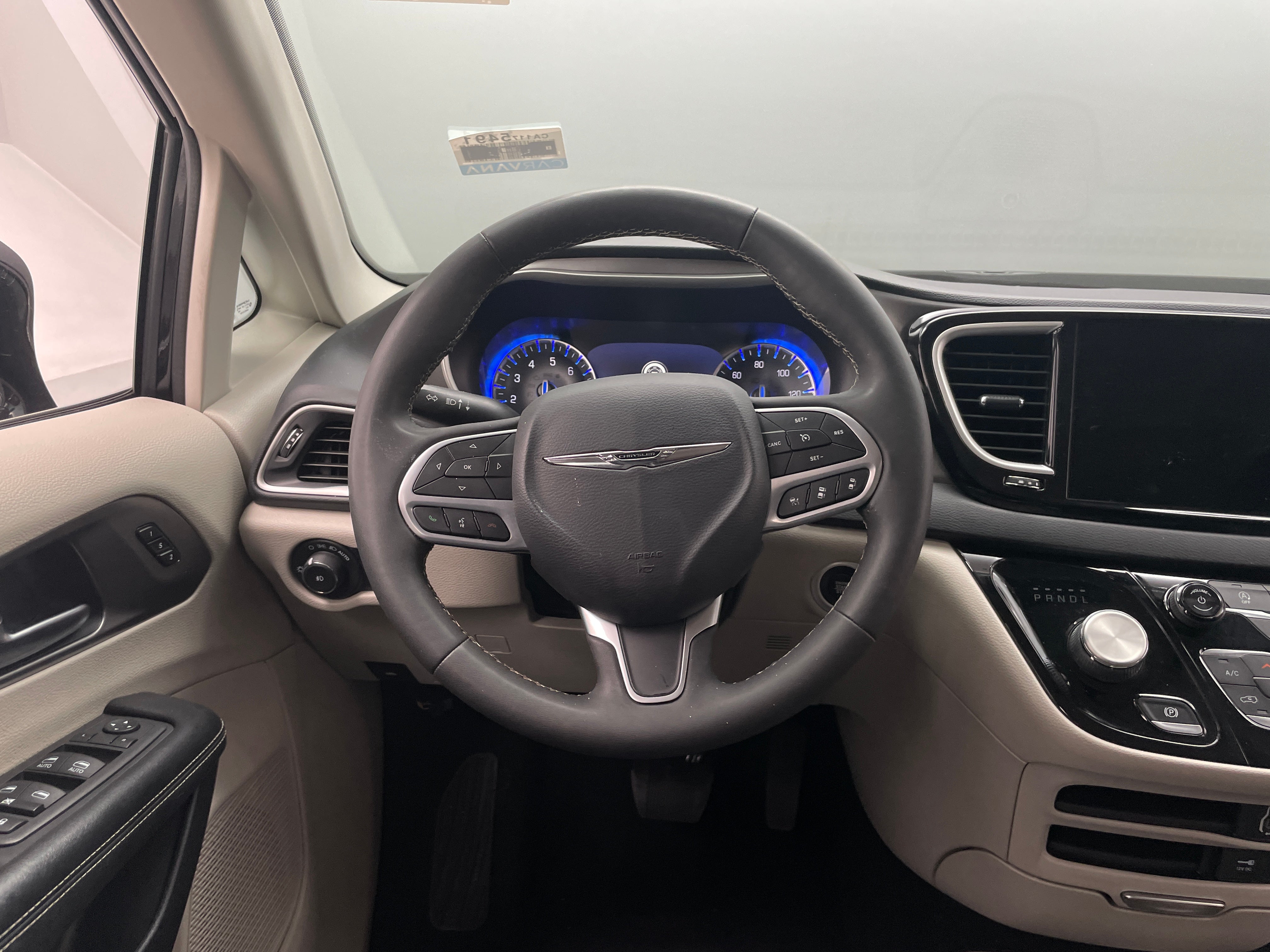 2022 Chrysler Pacifica Touring L 5