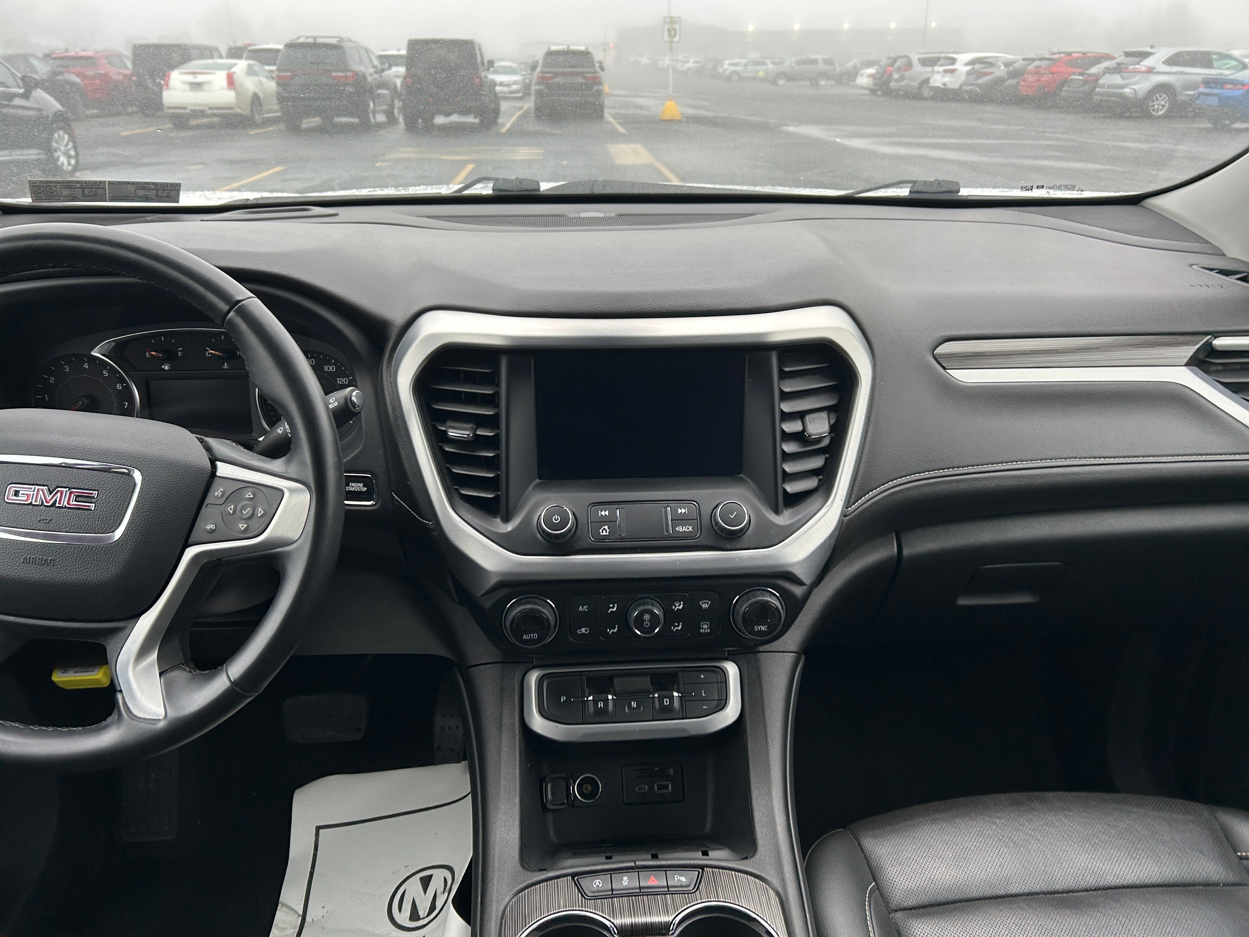 2023 GMC Acadia SLT 2