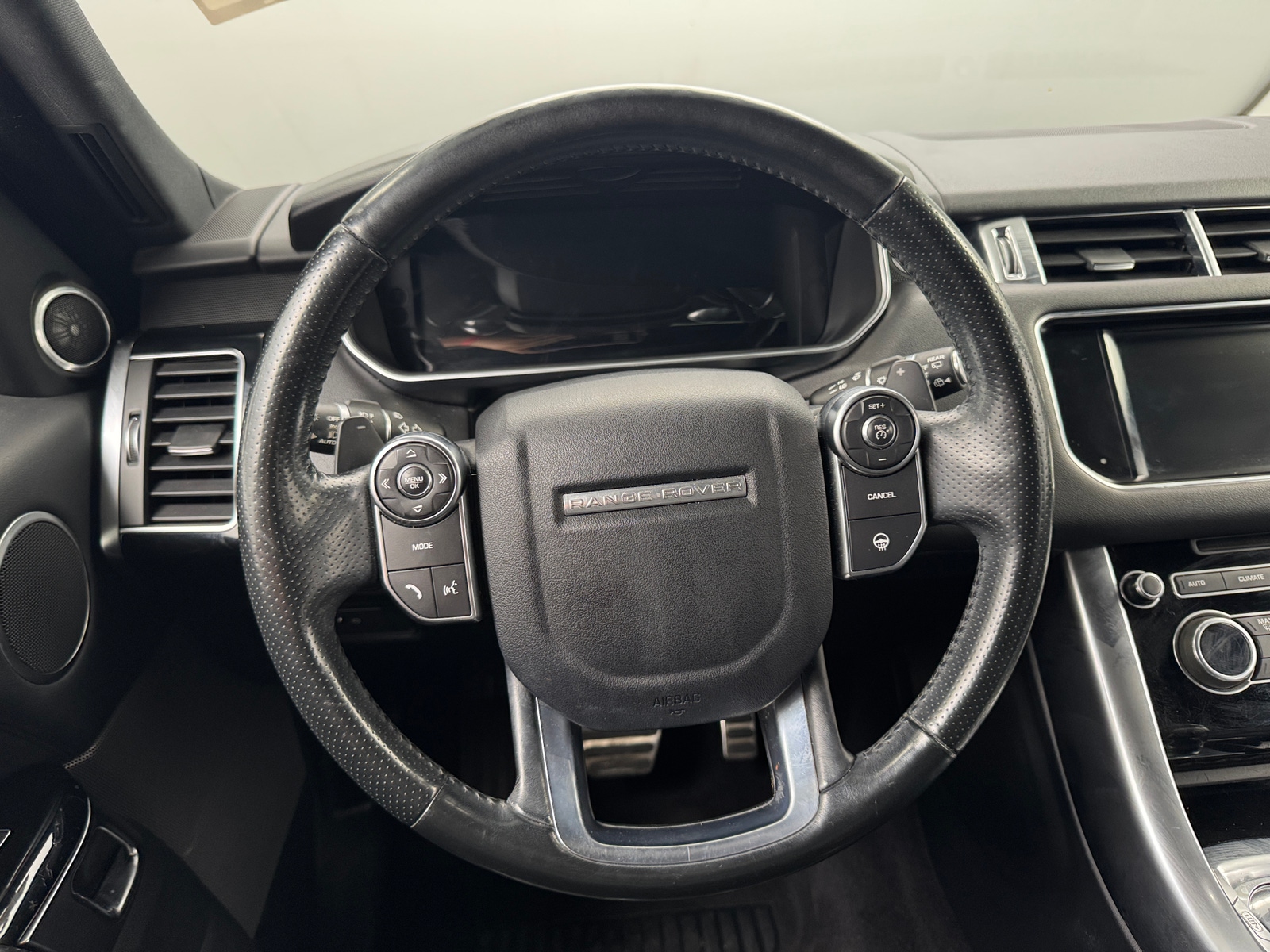 Thumbnail: 2016 Land Rover Range Rover Sport - 5