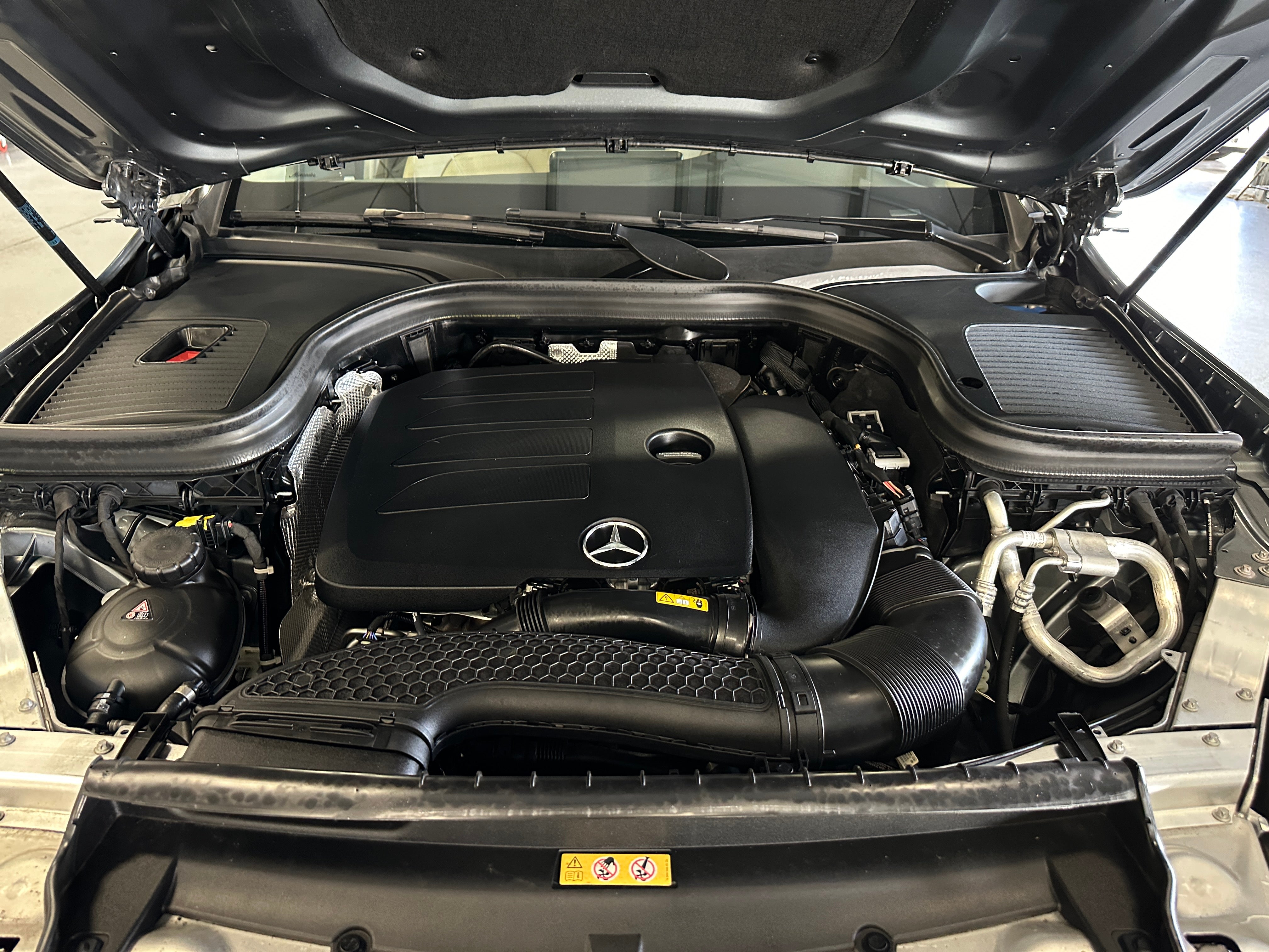 2021 Mercedes-Benz GLC
