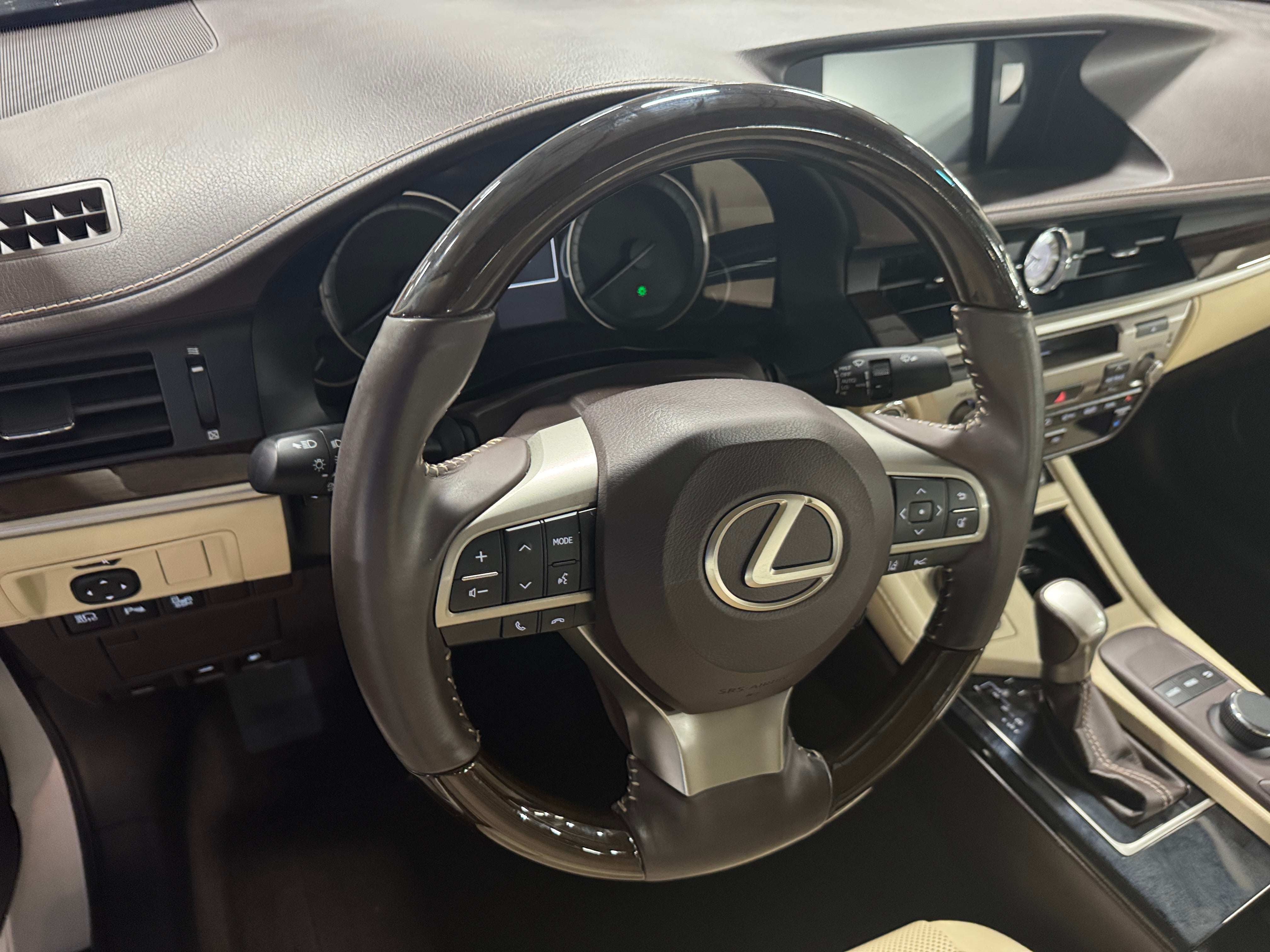 2017 Lexus ES 350 5