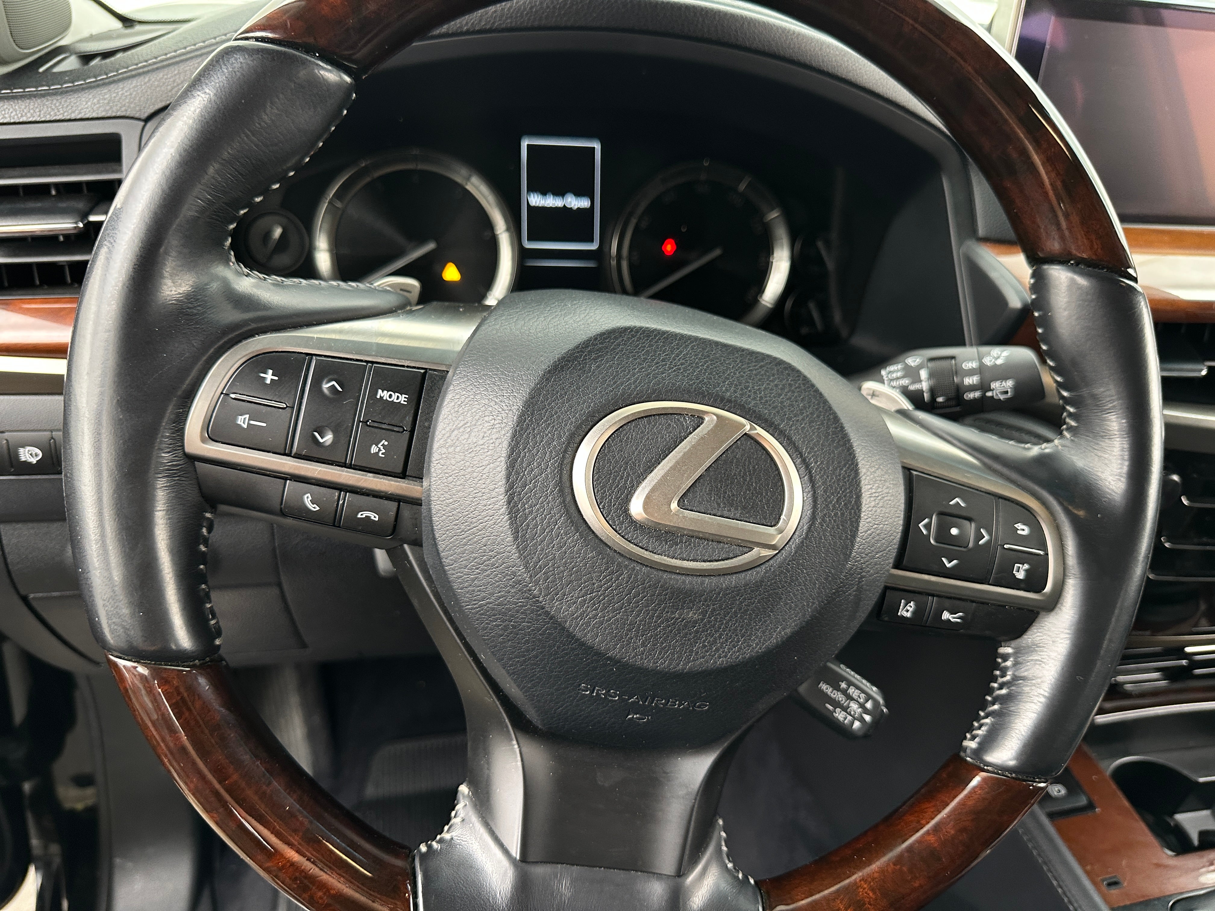 2017 Lexus LX 570 4