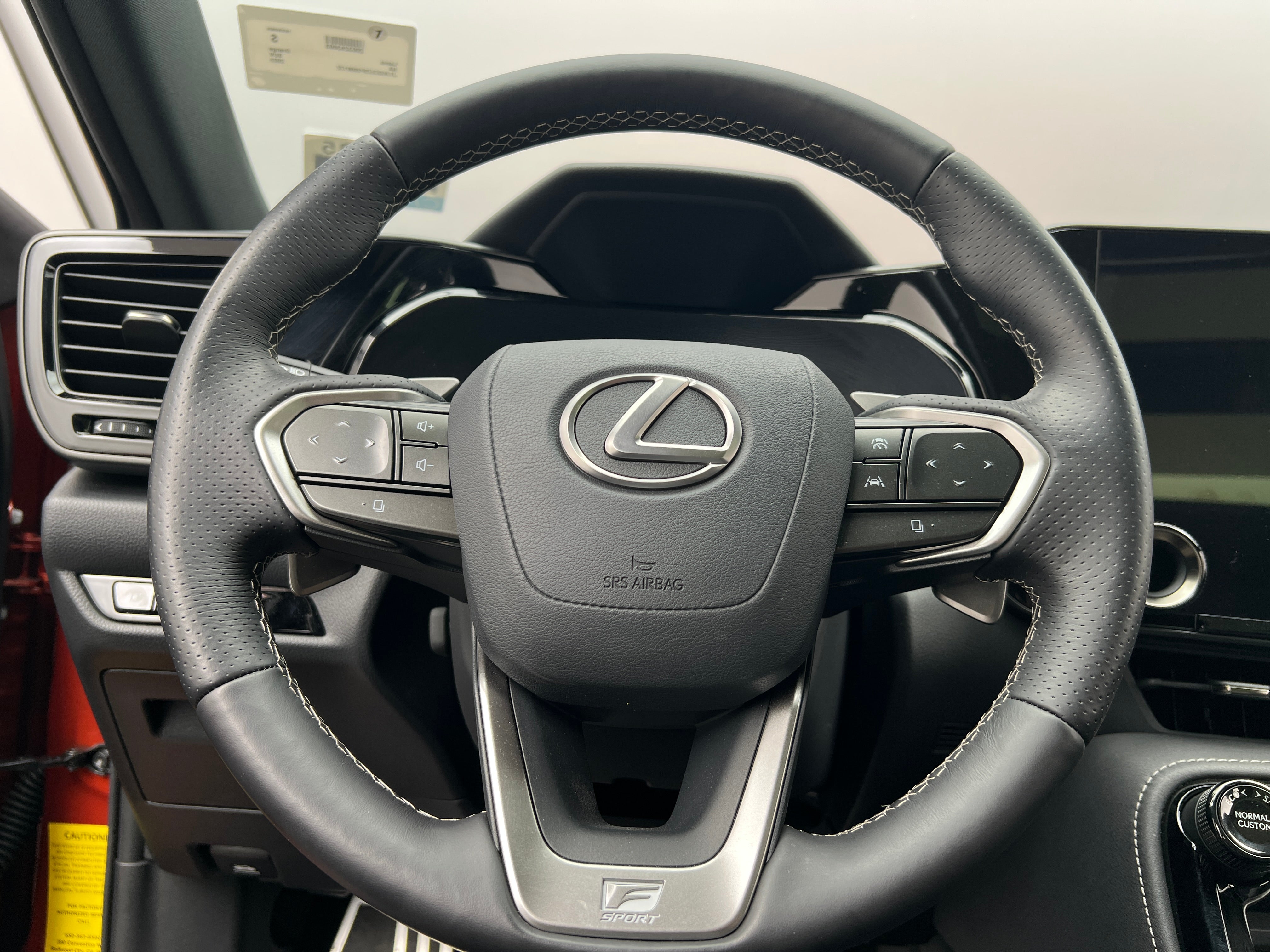 2023 Lexus NX  4