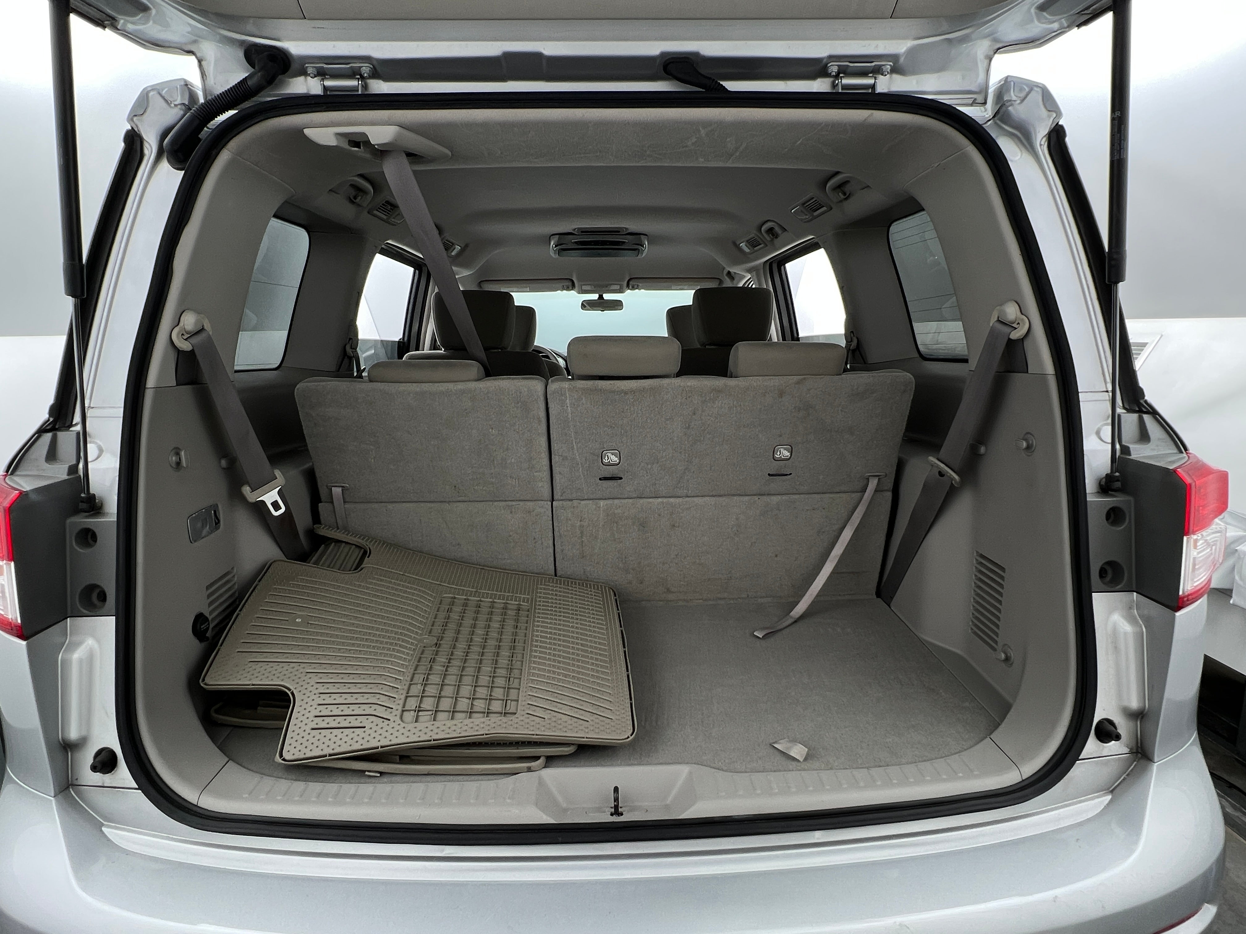 2015 Nissan Quest S 7