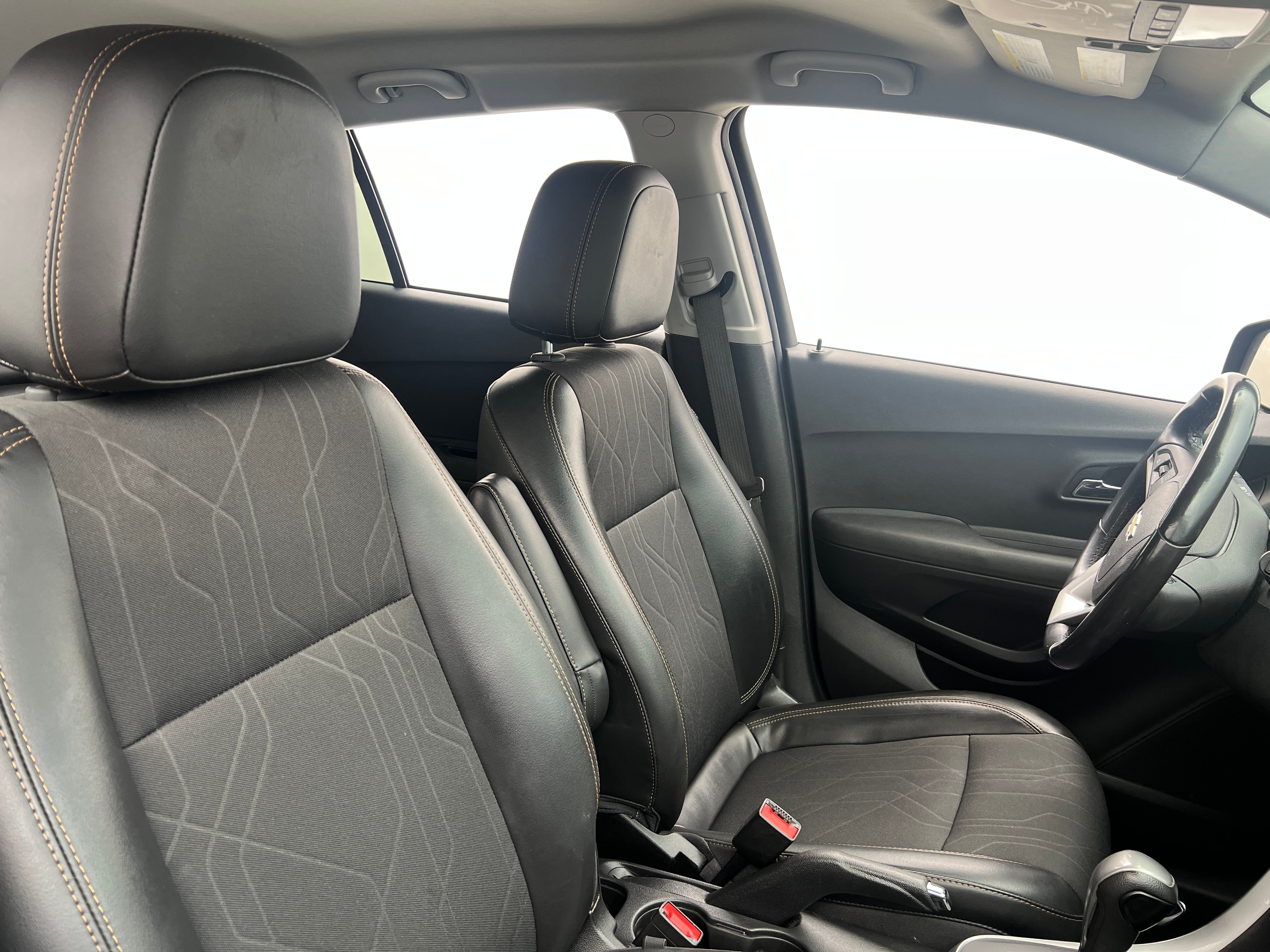 2019 Chevrolet Trax LT 2