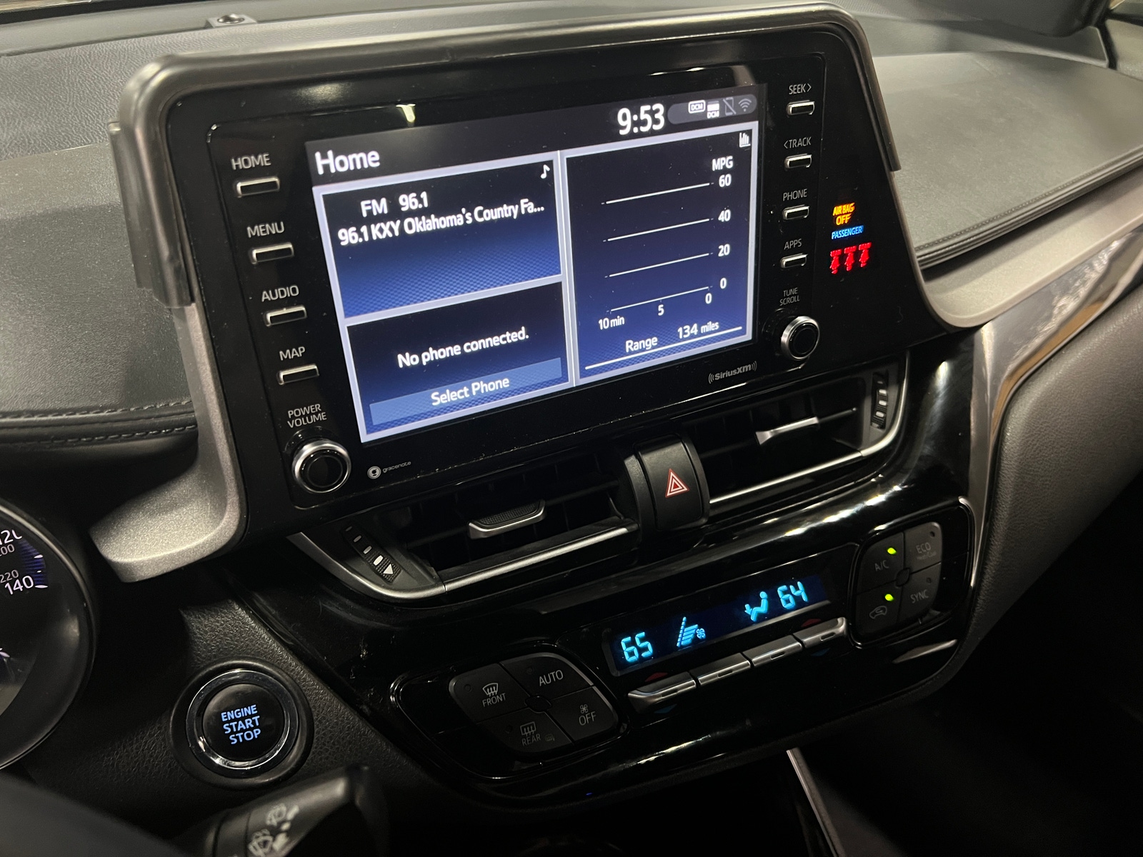 Thumbnail: 2021 Toyota C-HR - 4