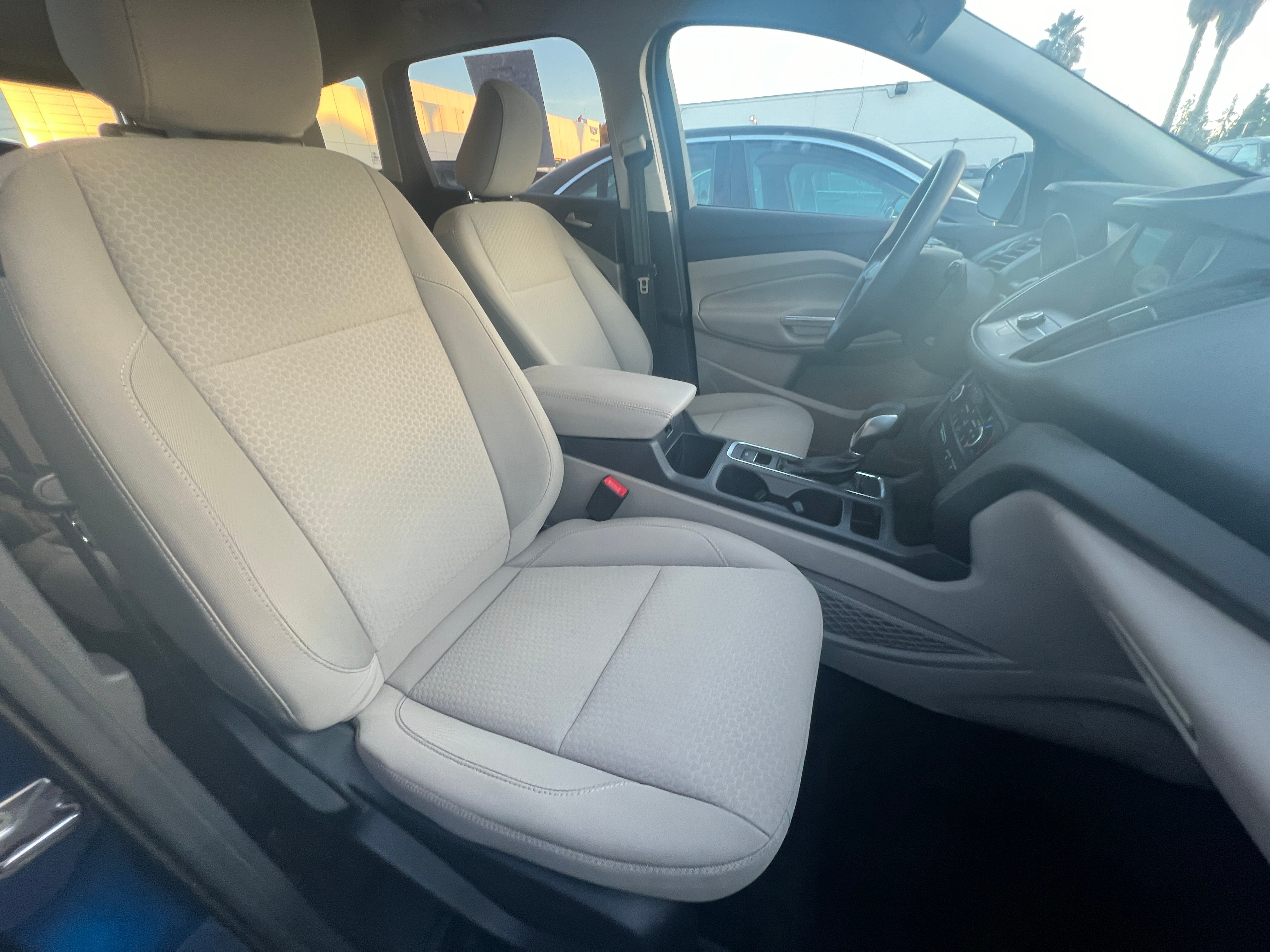 2019 Ford Escape SE 2