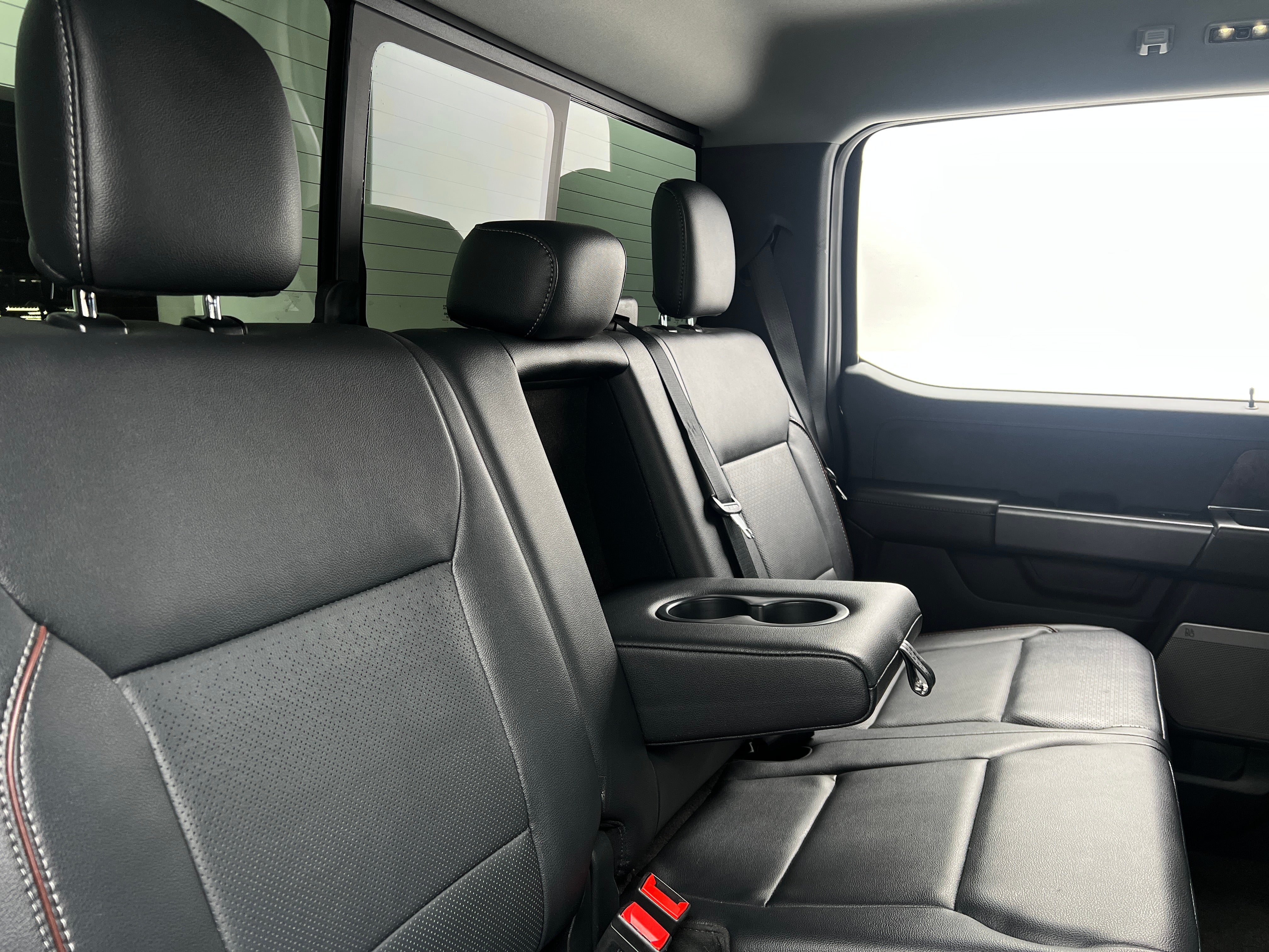 2022 Ford Econoline E-150 5