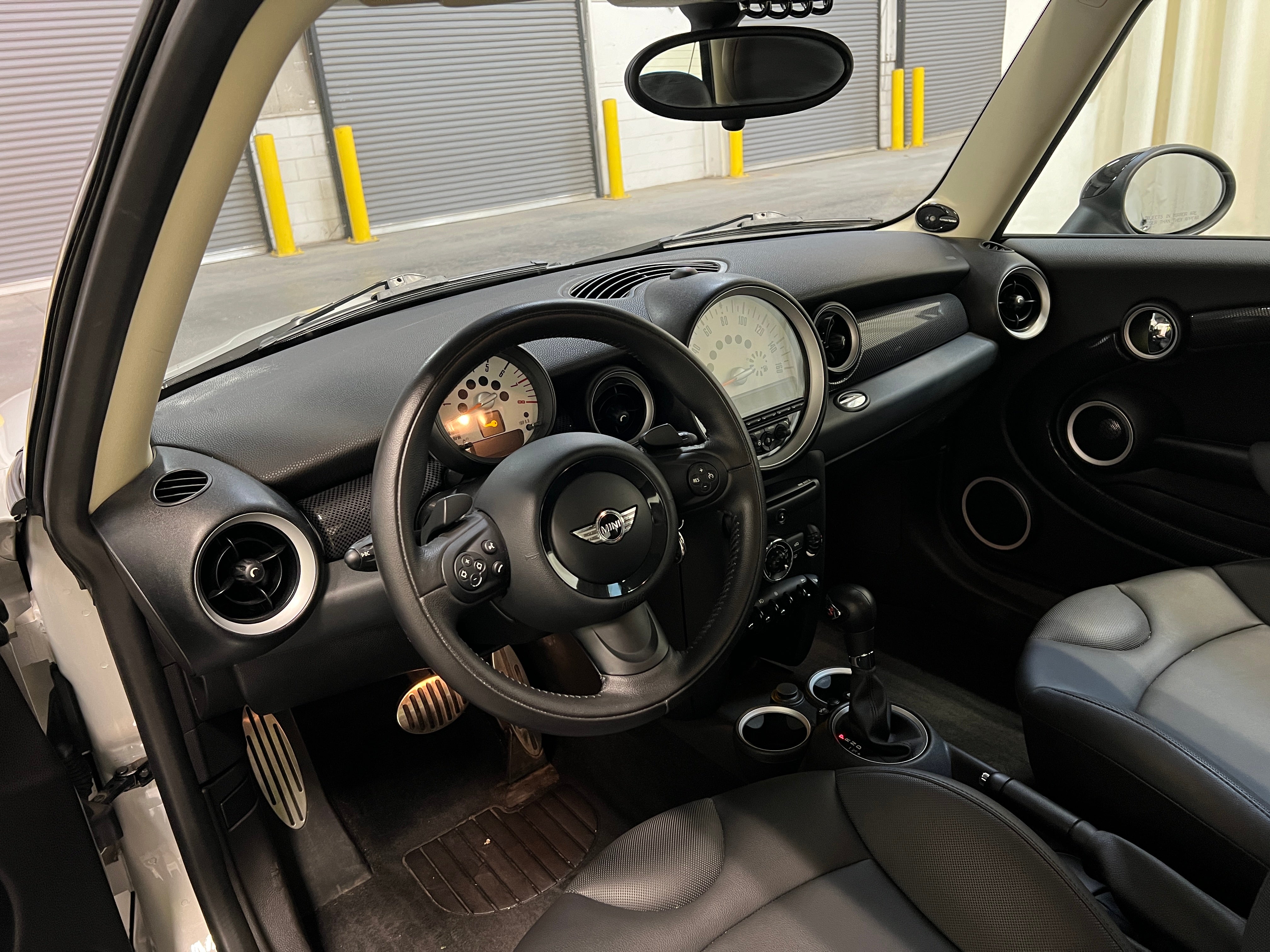 2012 MINI Cooper Hardtop S 3