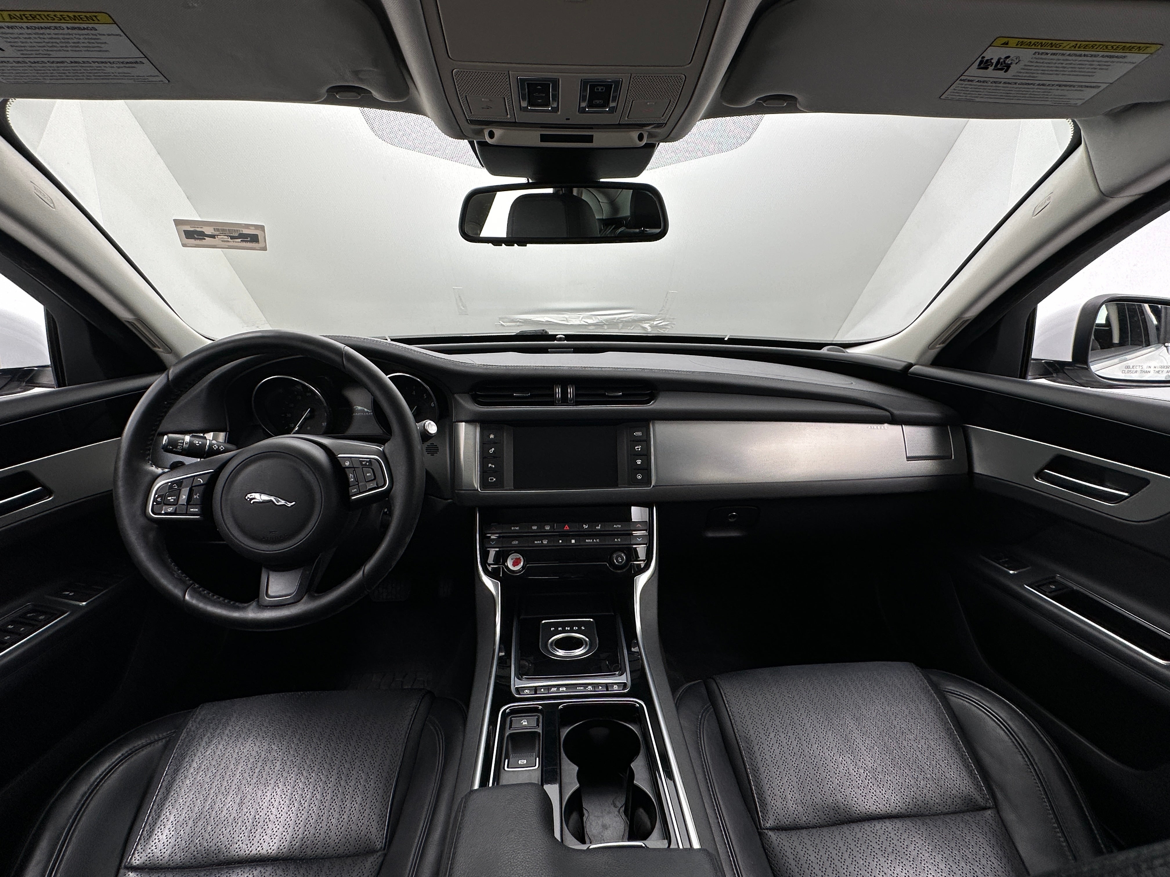 2016 Jaguar XF Prestige 2