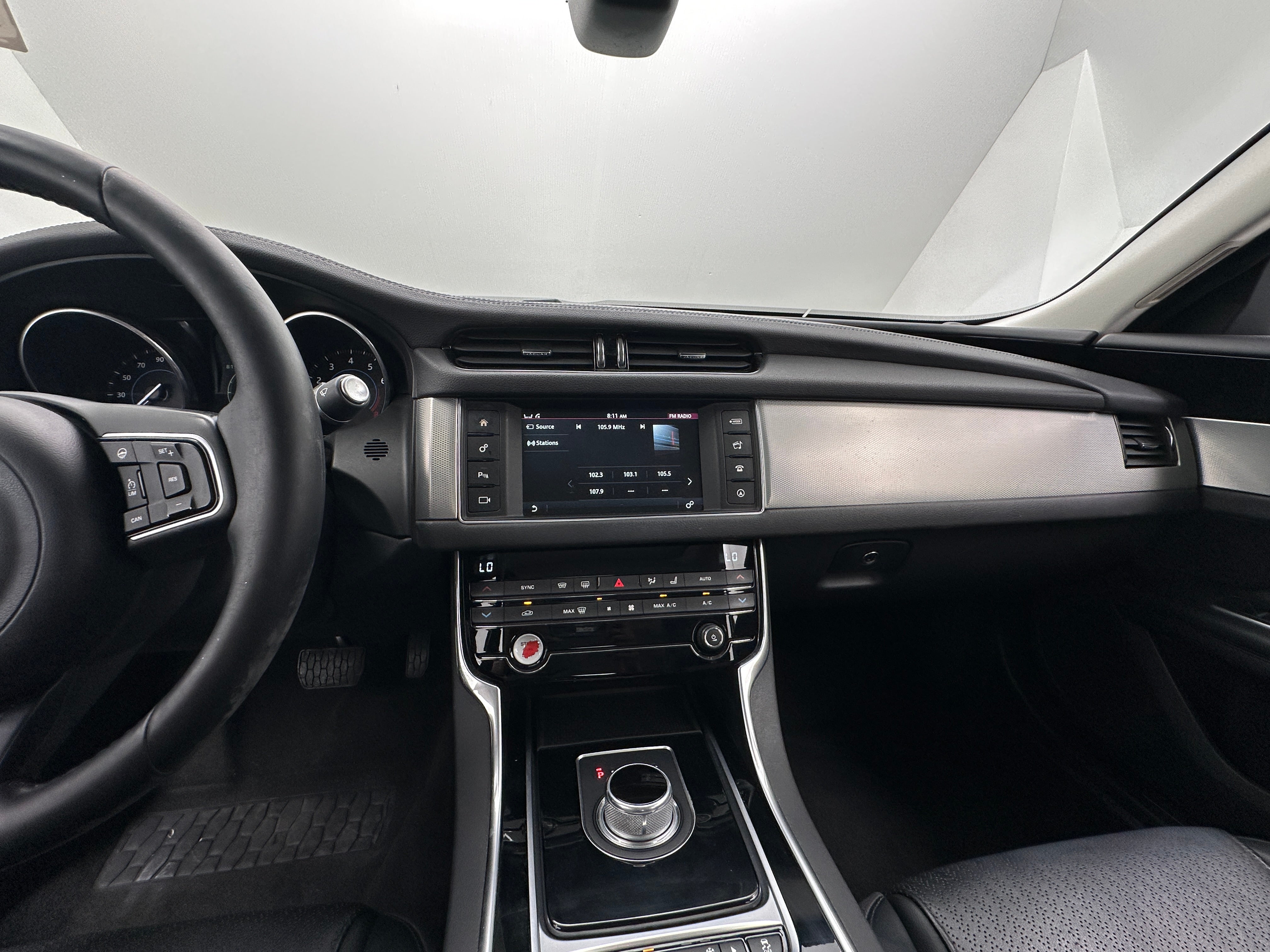 2016 Jaguar XF Prestige 3
