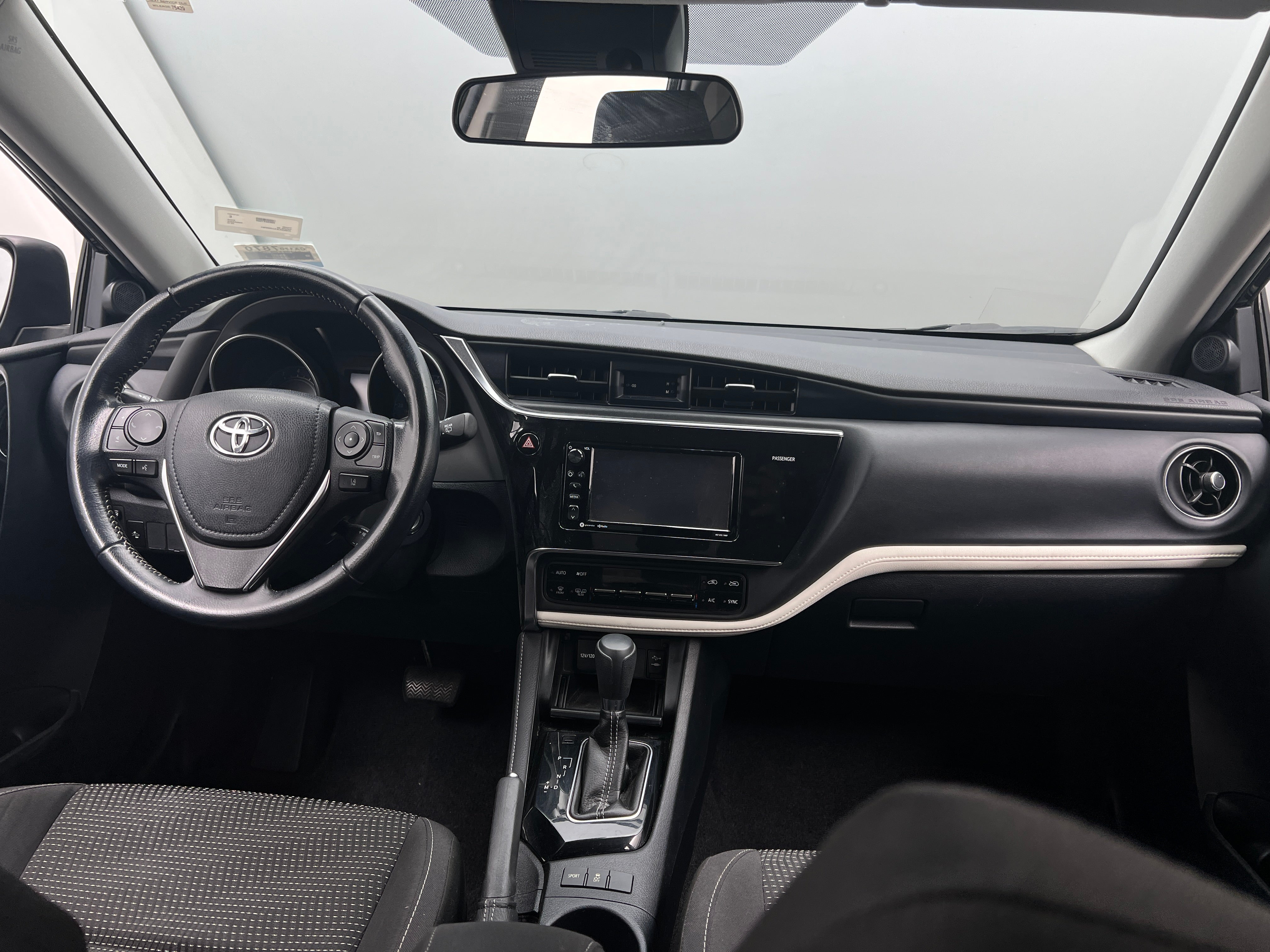 2018 Toyota Corolla iM Base 3