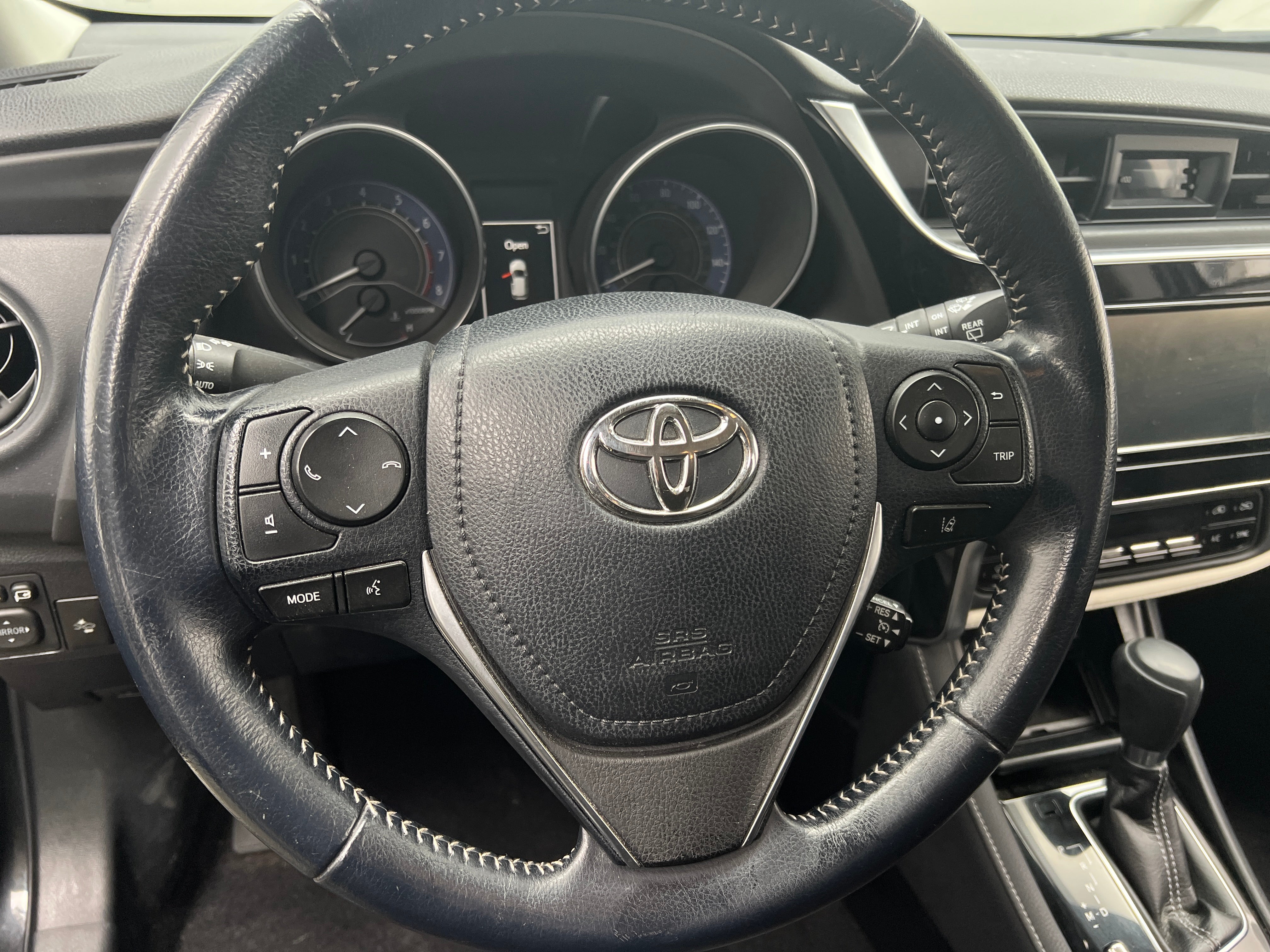 2018 Toyota Corolla iM Base 5