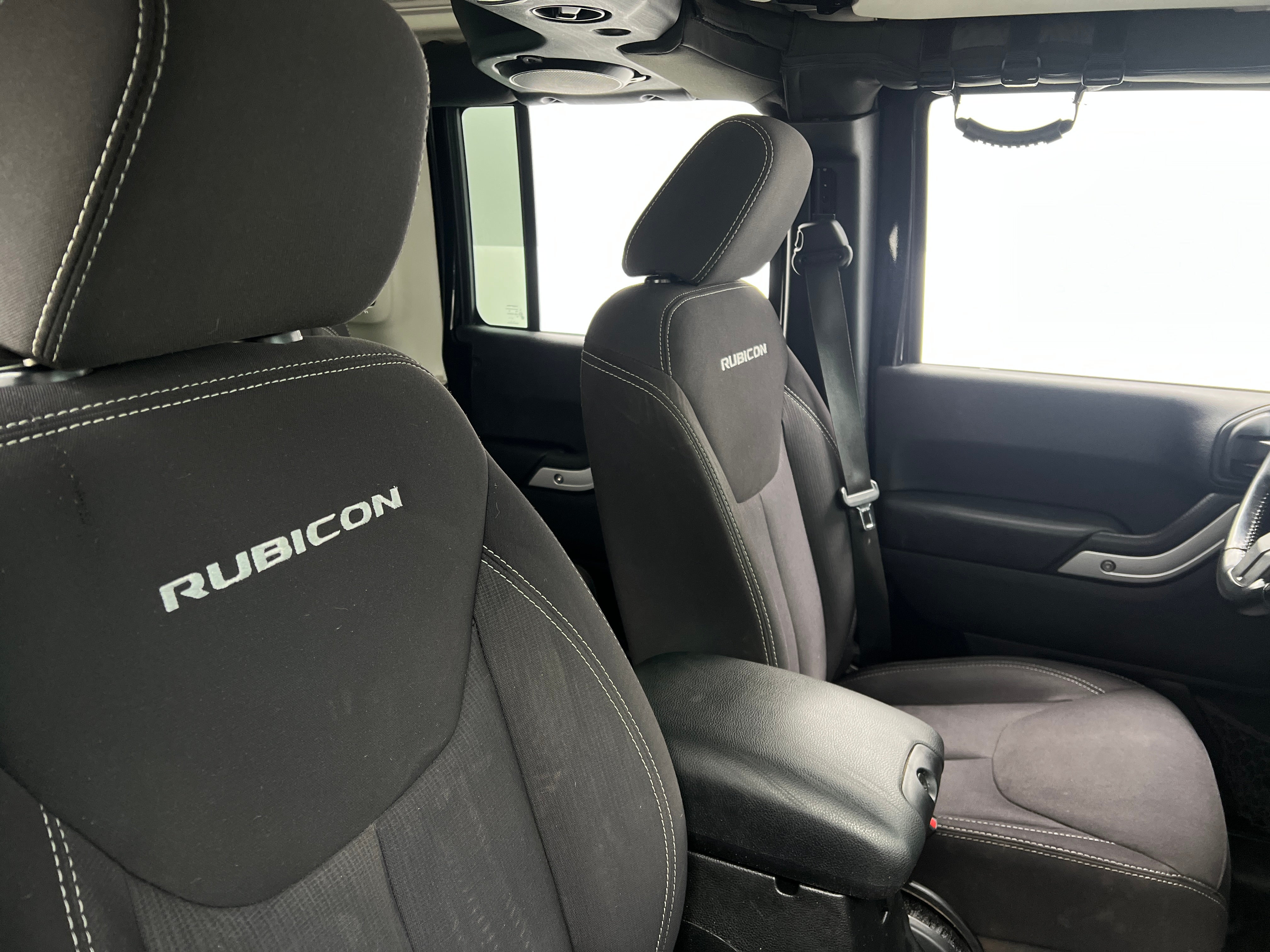 2014 Jeep Wrangler Unlimited Rubicon 2