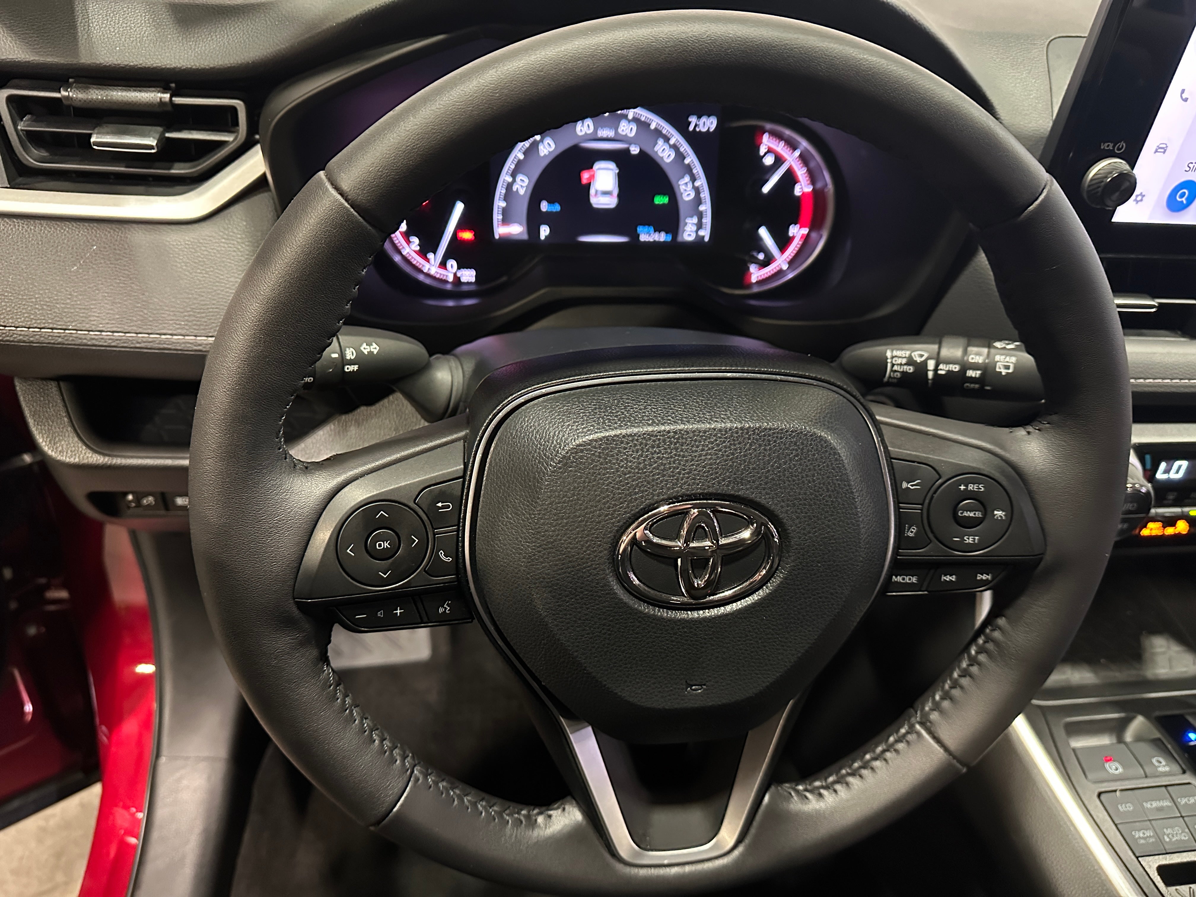 2023 Toyota RAV4 XLE Premium 5