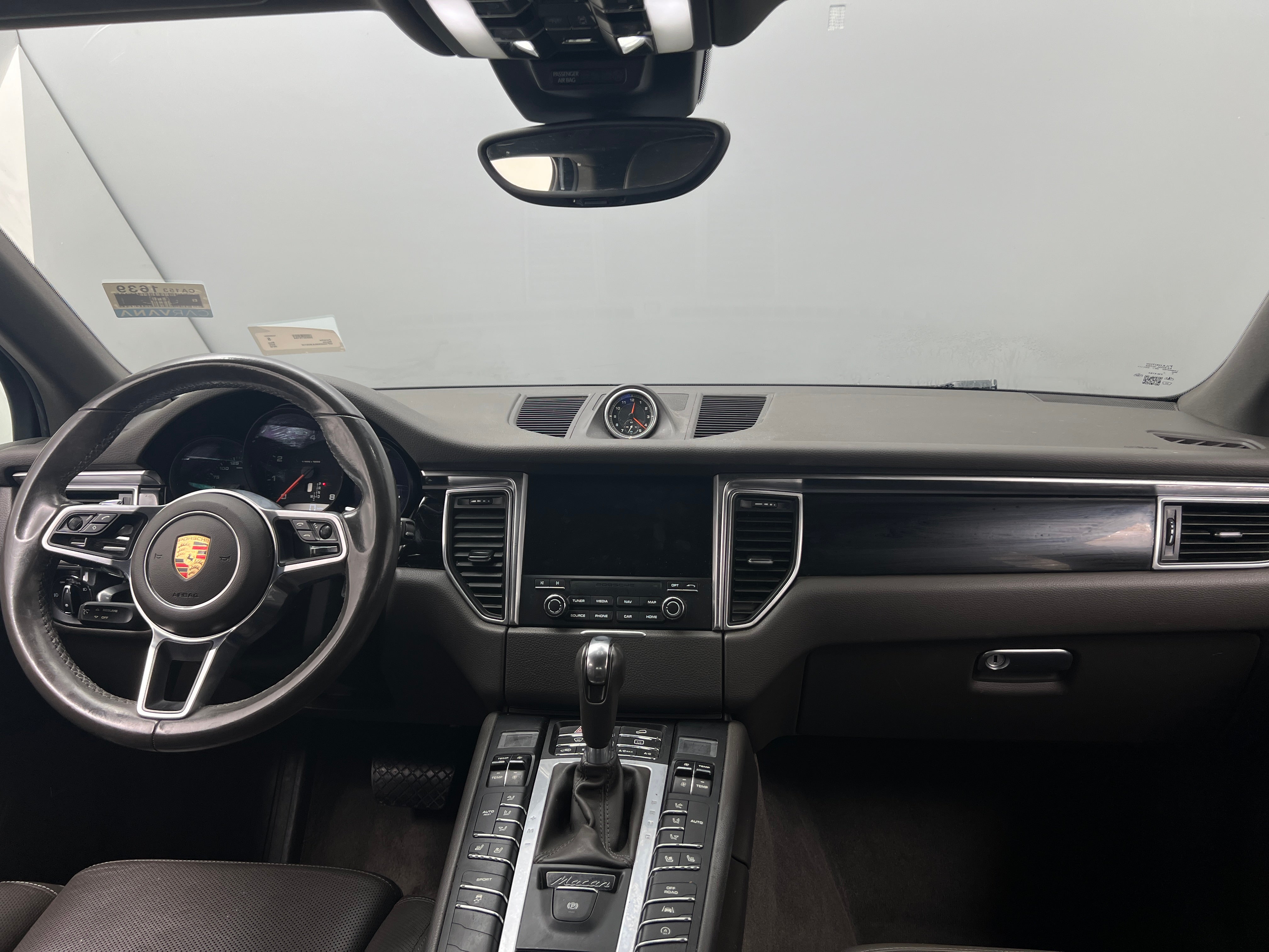 2018 Porsche Macan Base 3