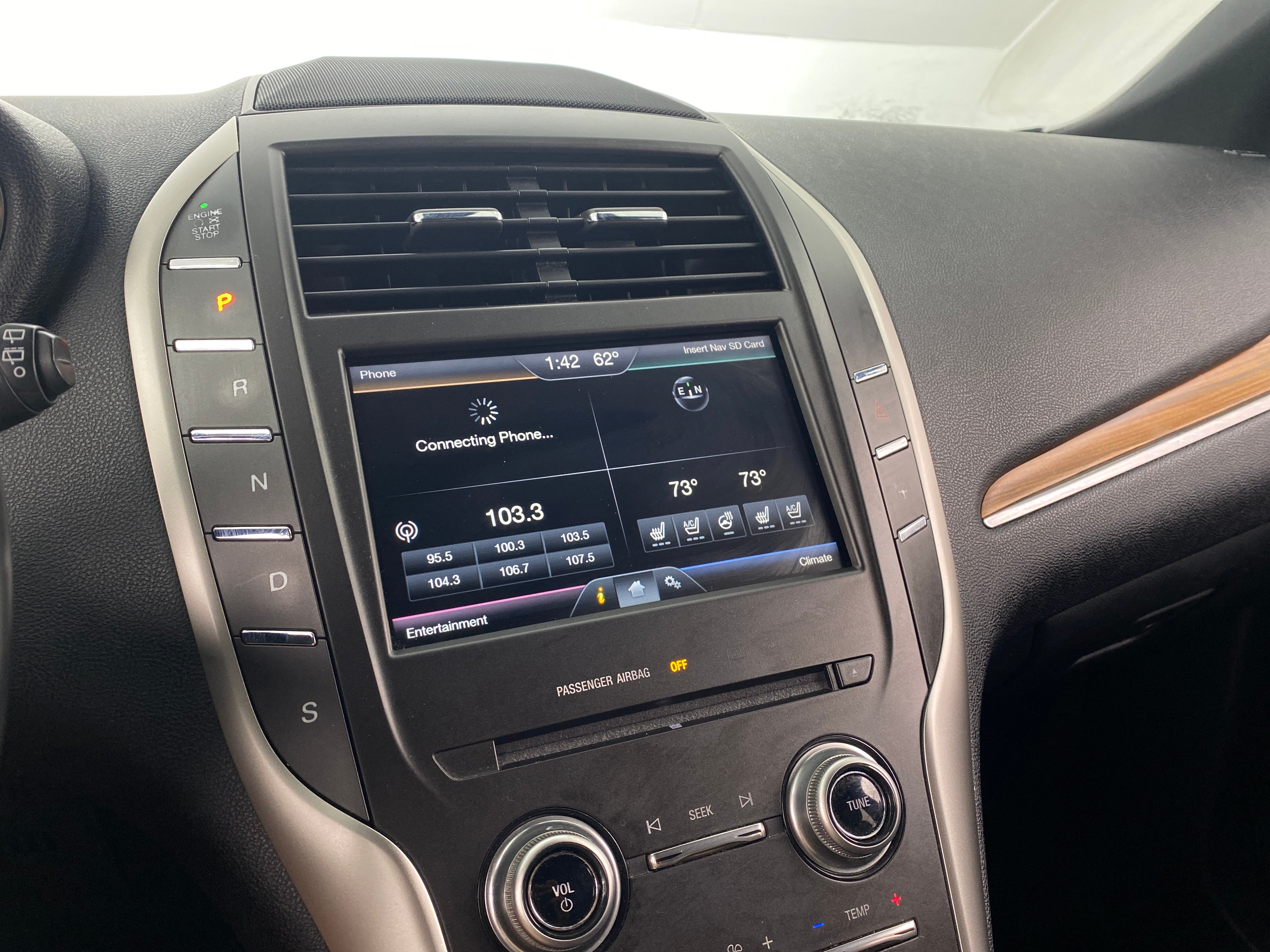 2015 Lincoln MKC Base 4