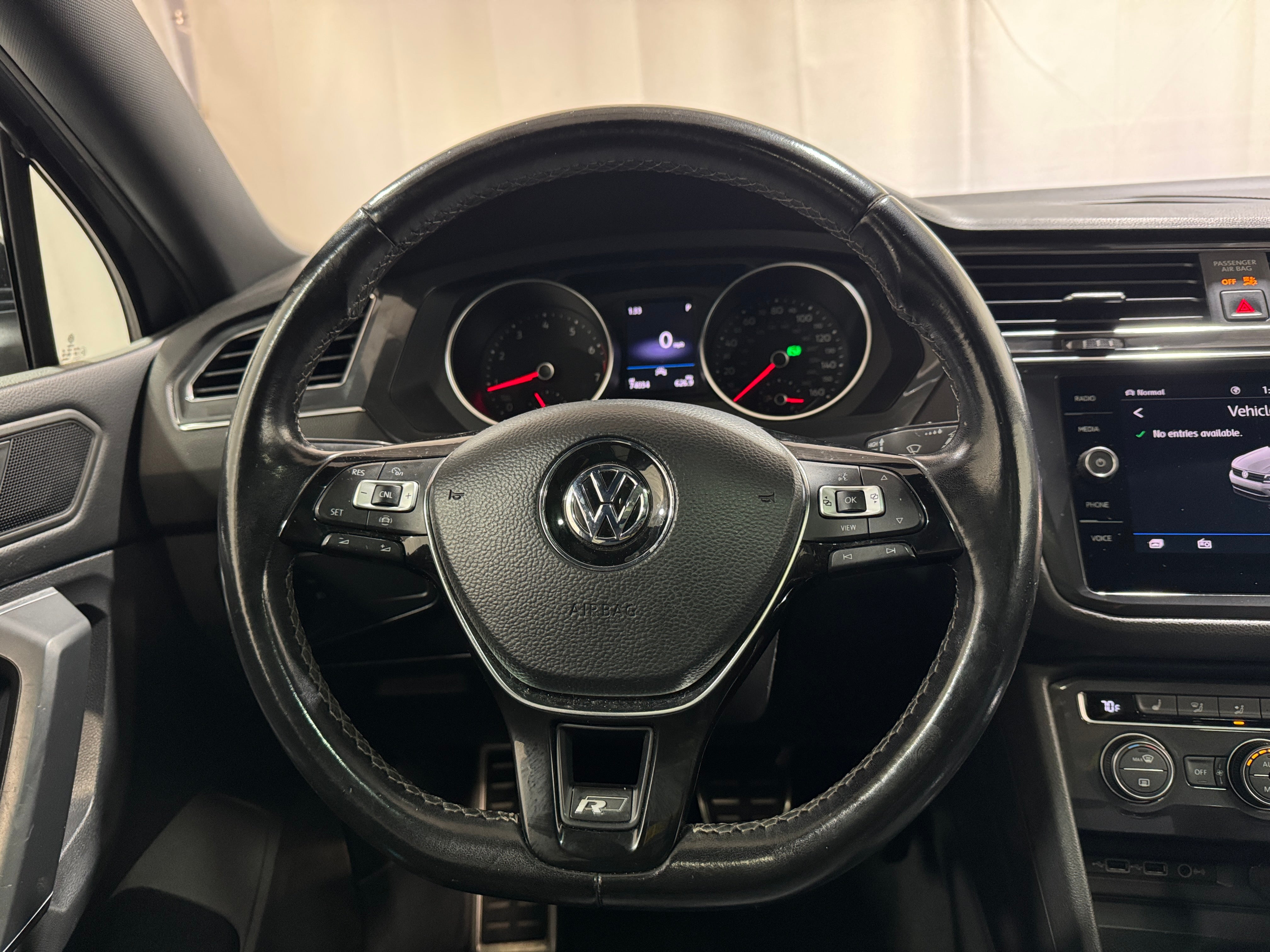 2020 Volkswagen Tiguan SE R-Line Black 5