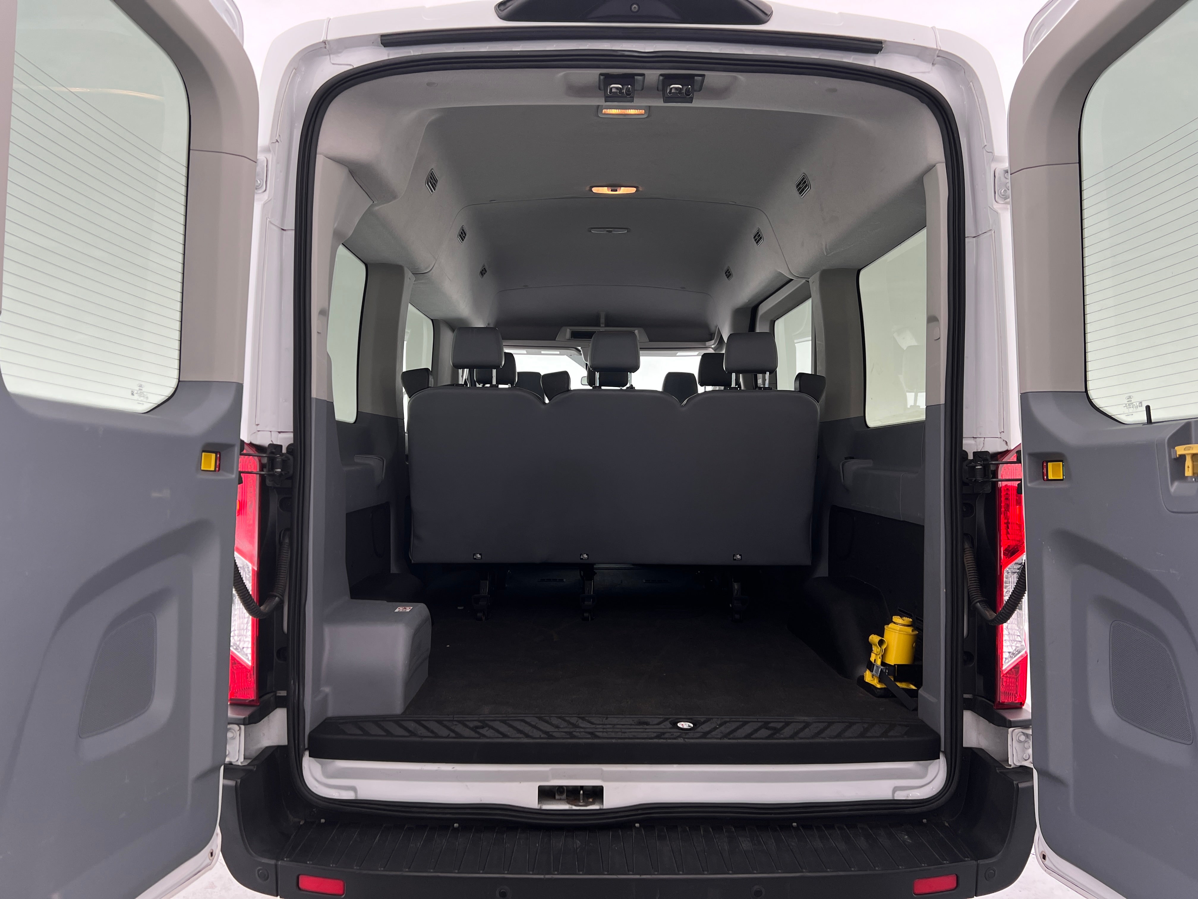 2019 Ford Transit Series 150 XL 7