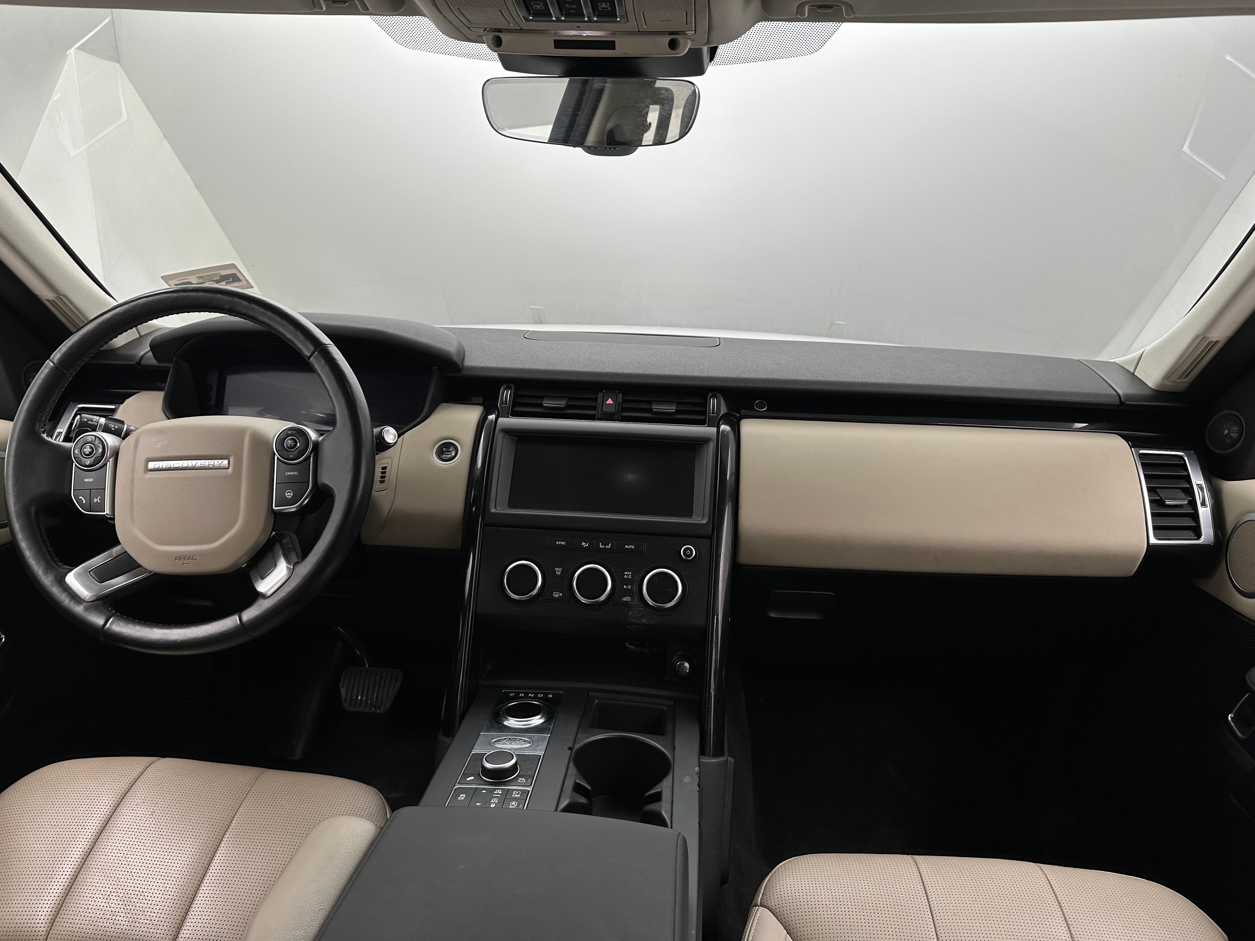 2018 Land Rover Discovery SE 3