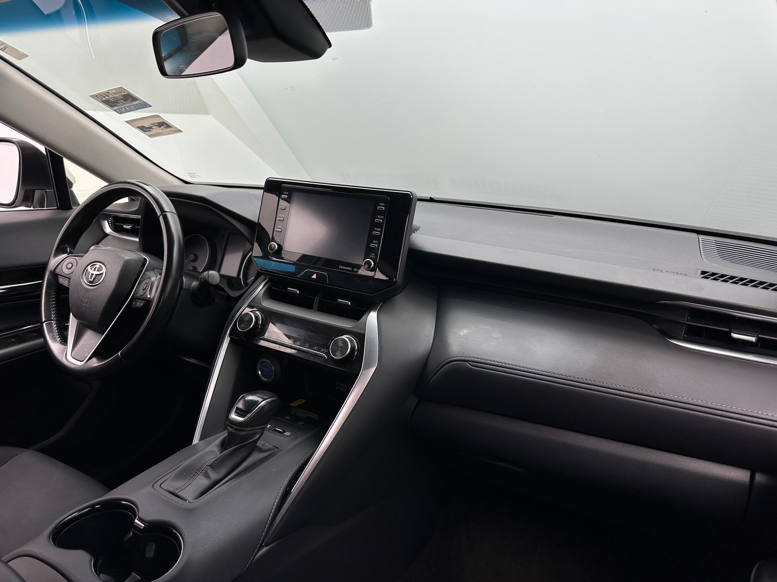 Thumbnail: 2022 Toyota Venza - 3