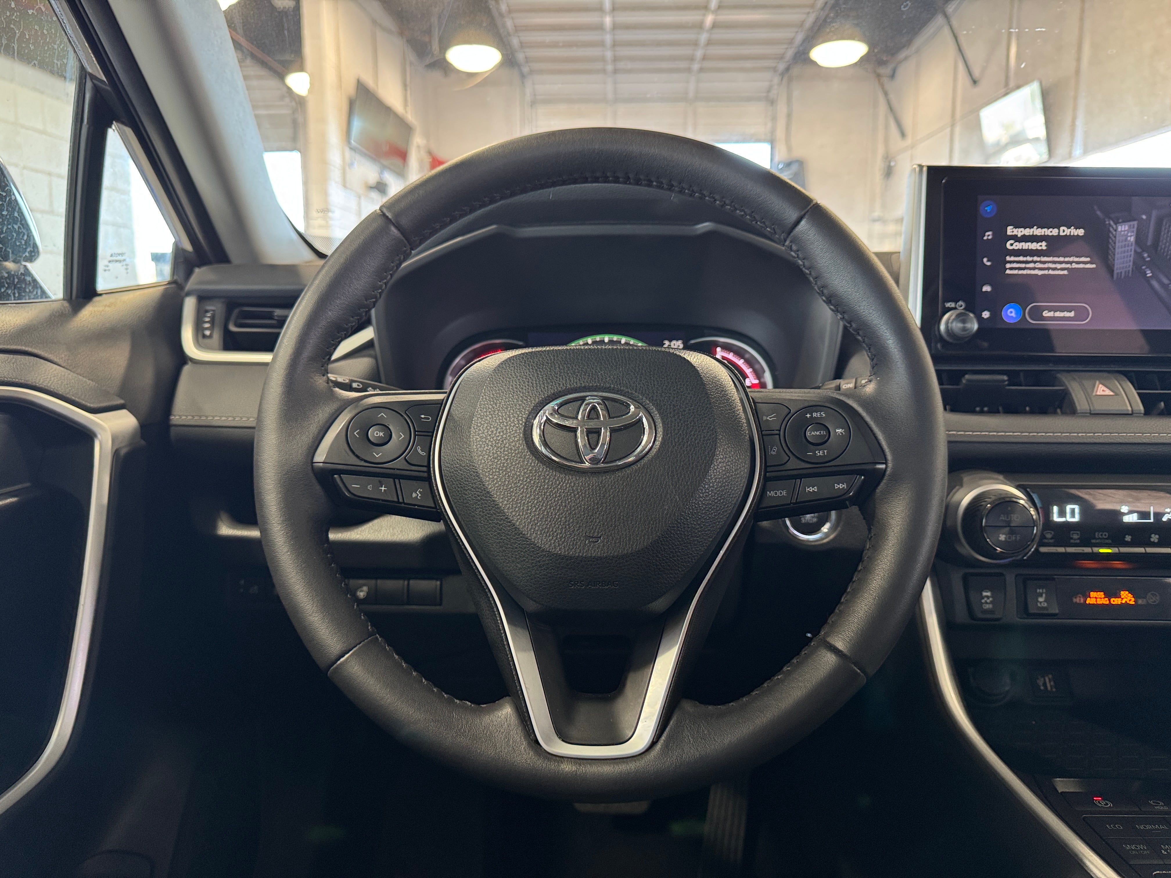 2024 Toyota RAV4 XLE 5